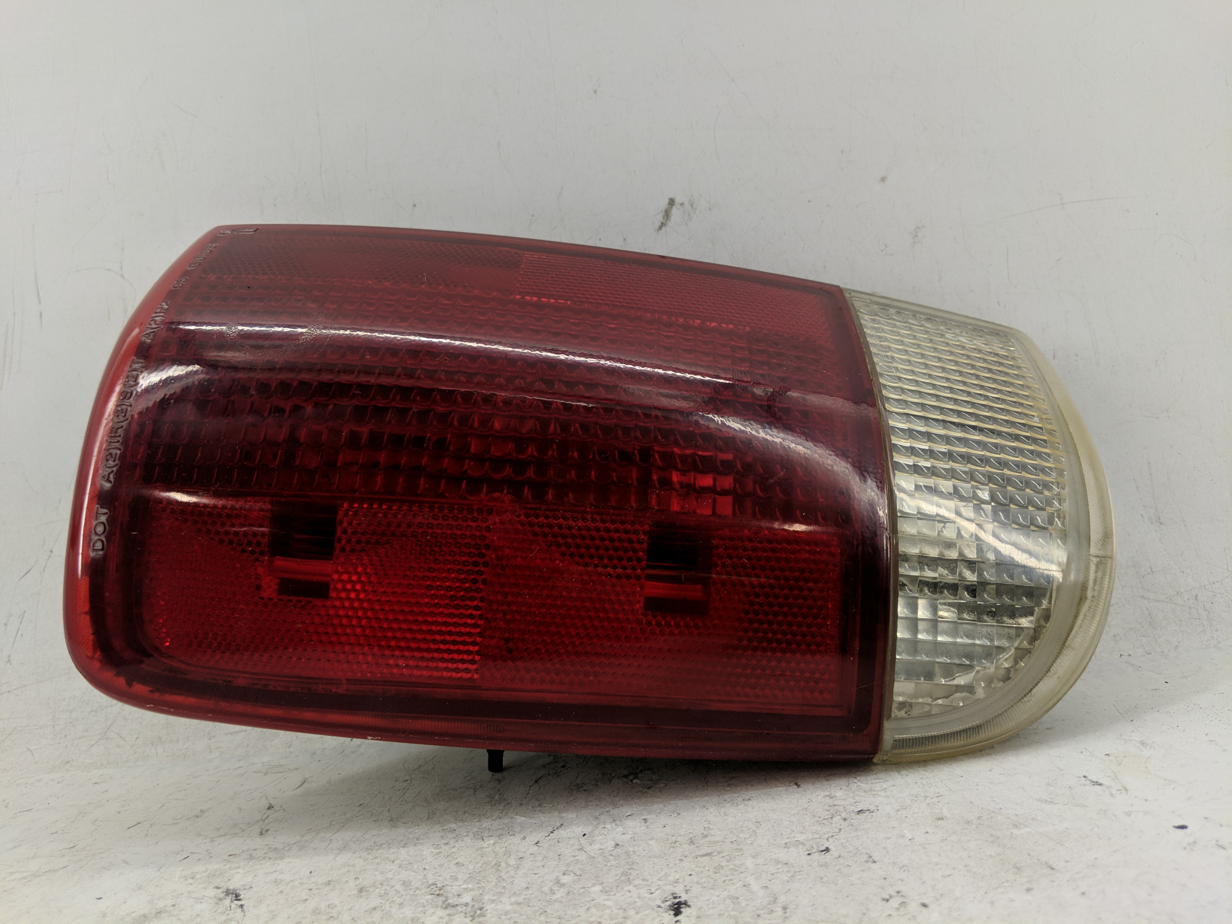 Chevrolet S10 Blazer Driver Left Side Tail Light Taillight Oem 1227907 - Oemusedautoparts1.com