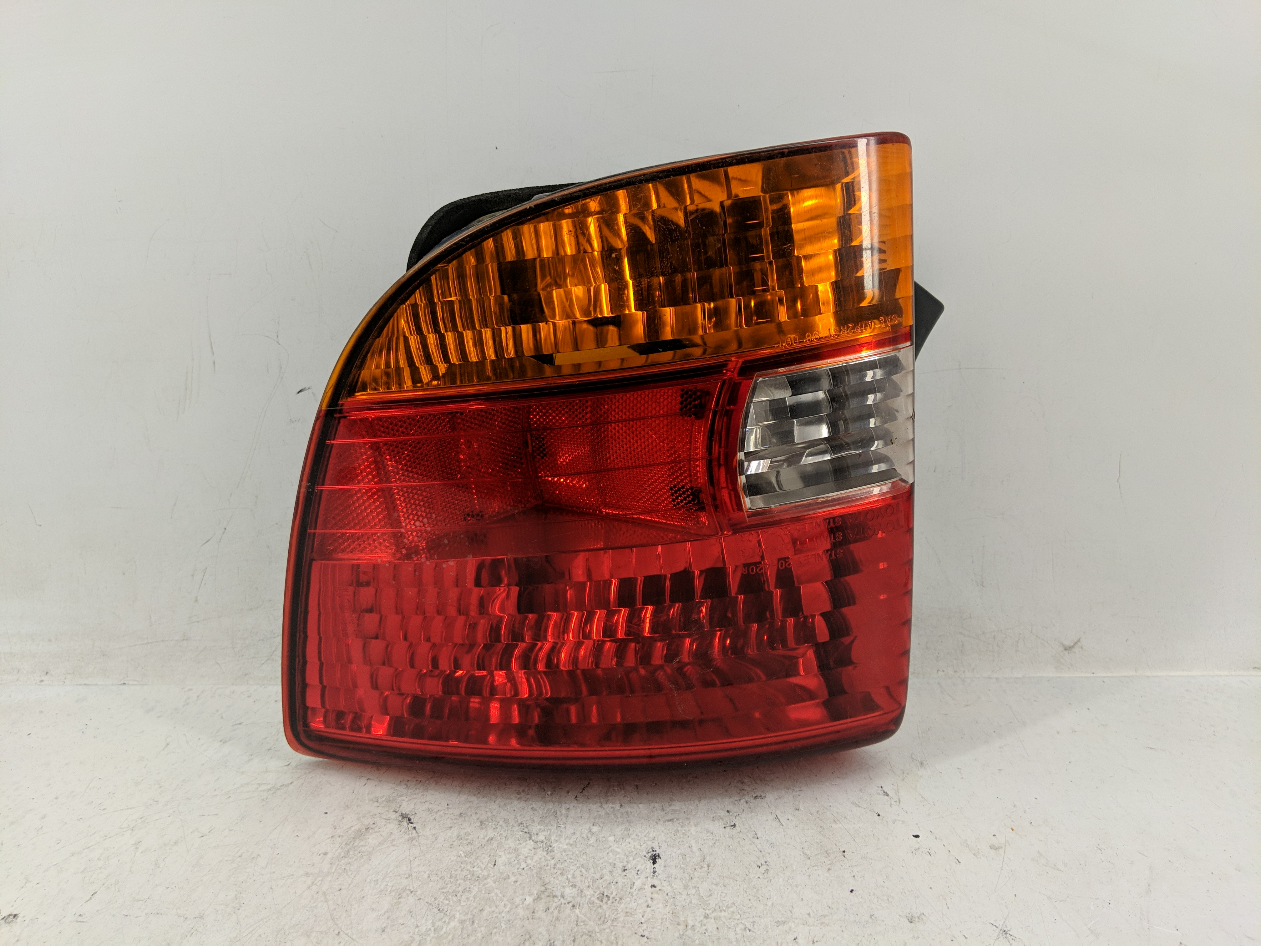 2000-2002 Toyota Celica Passenger Right Side Tail Light Taillight Oem 1227908 - Oemusedautoparts1.com