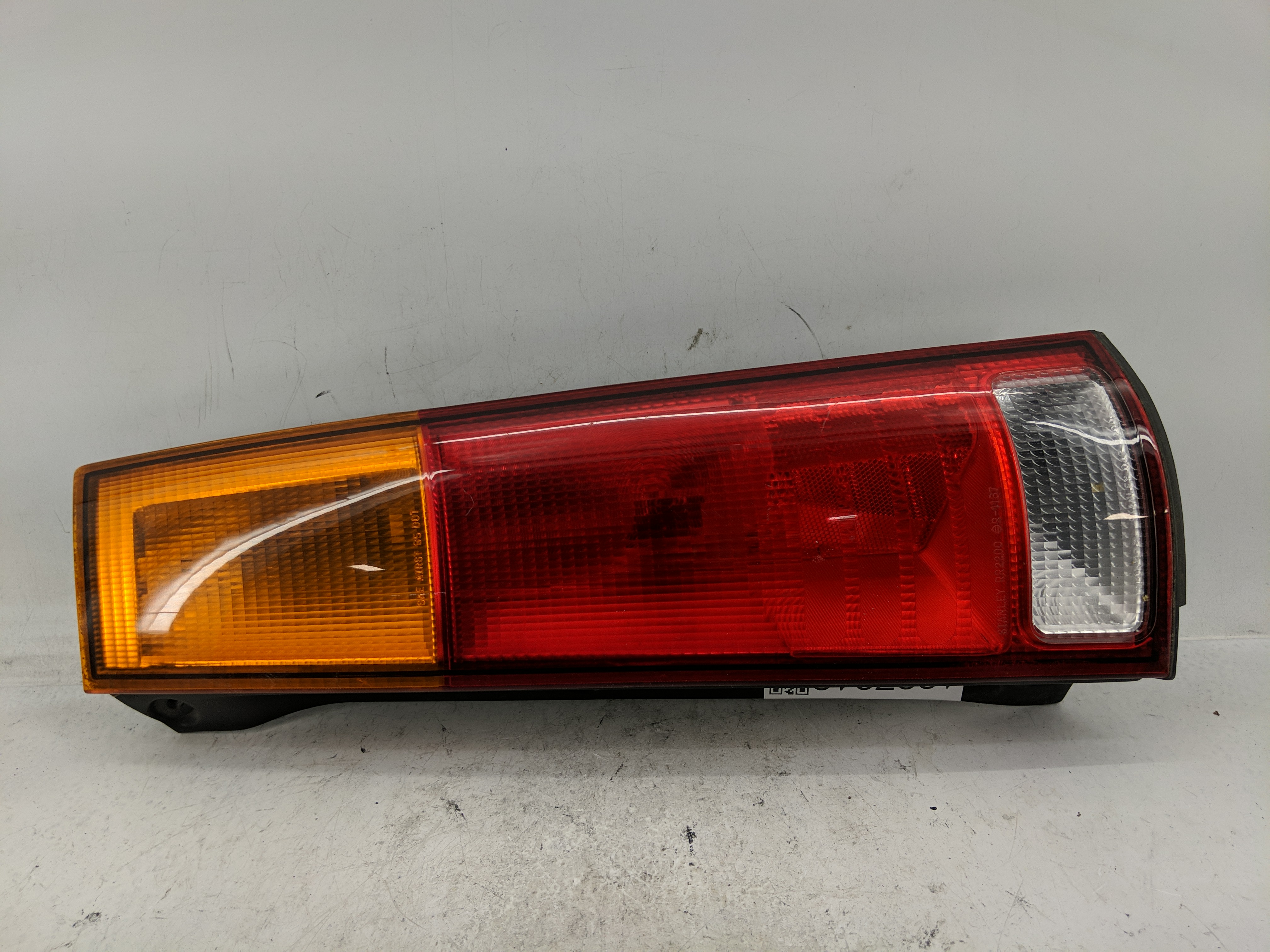 1997-2001 Honda Cr-v Passenger Right Side Tail Light Taillight Oem 1227912 - Oemusedautoparts1.com