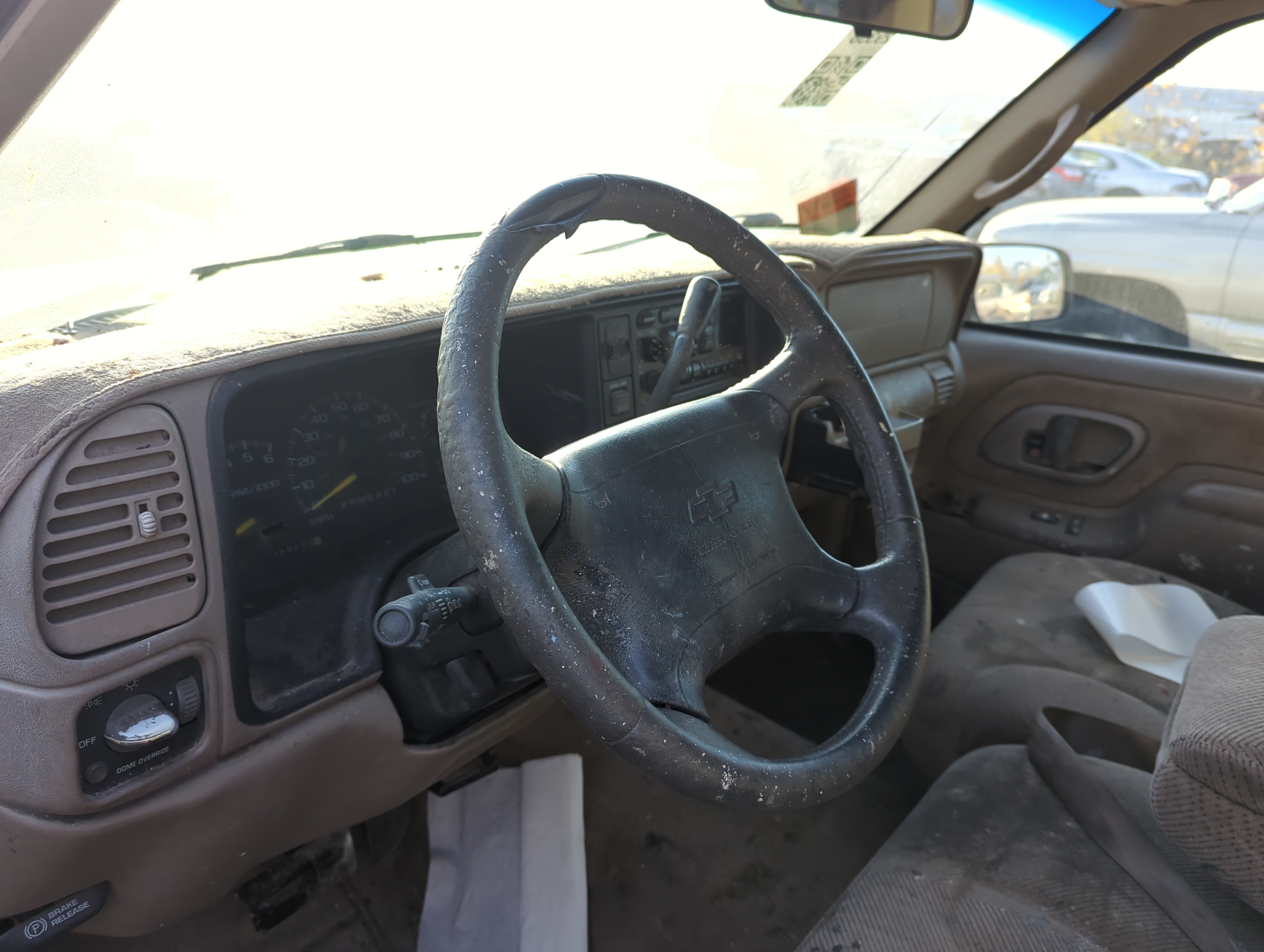 Chevrolet K1500 Air Bag Driver Left Steering Wheel Mounted 1227968 - Oemusedautoparts1.com