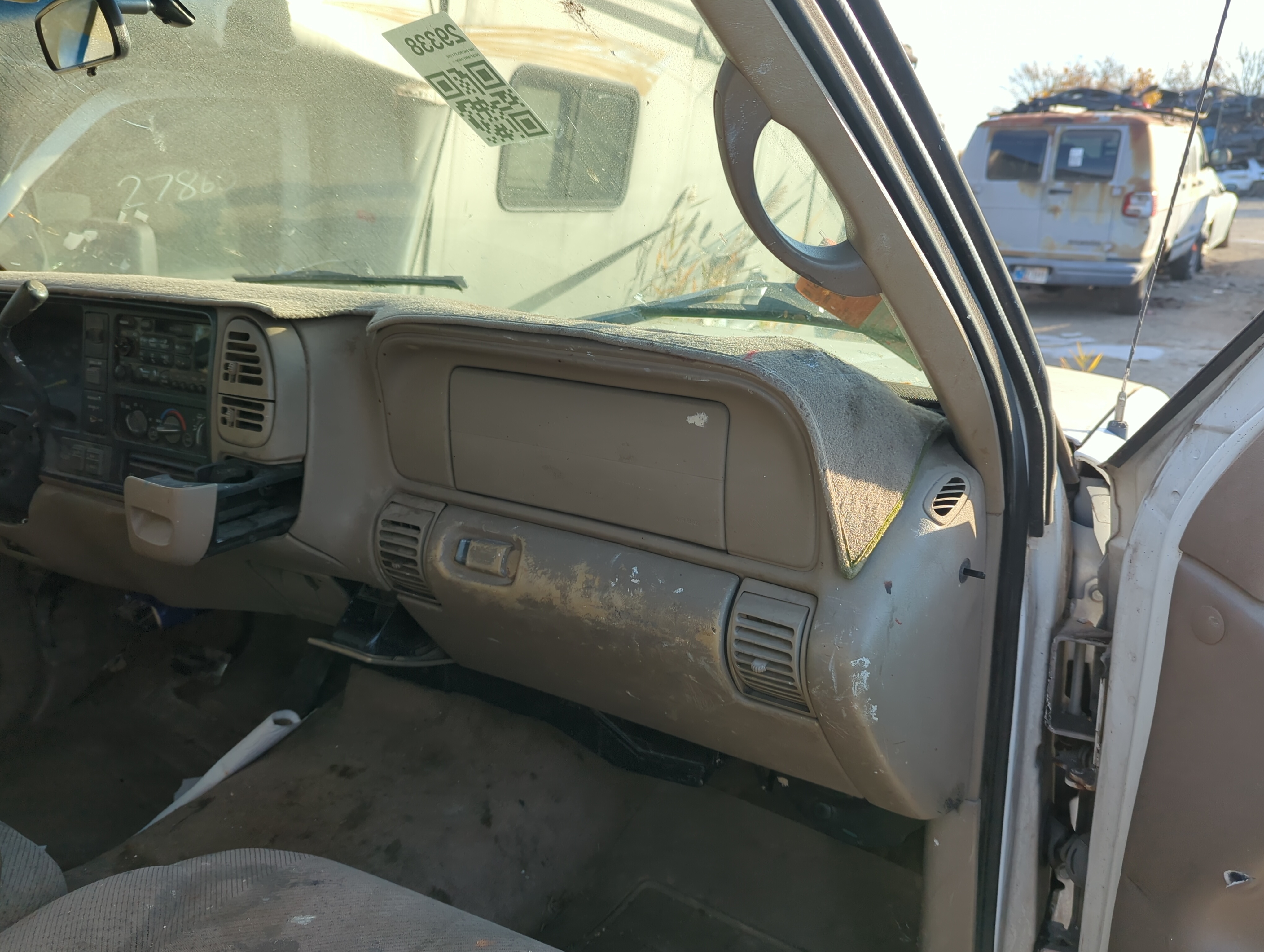 Chevrolet K1500 Air Bag Passenger Right Dashboard Oem 1227974 - Oemusedautoparts1.com