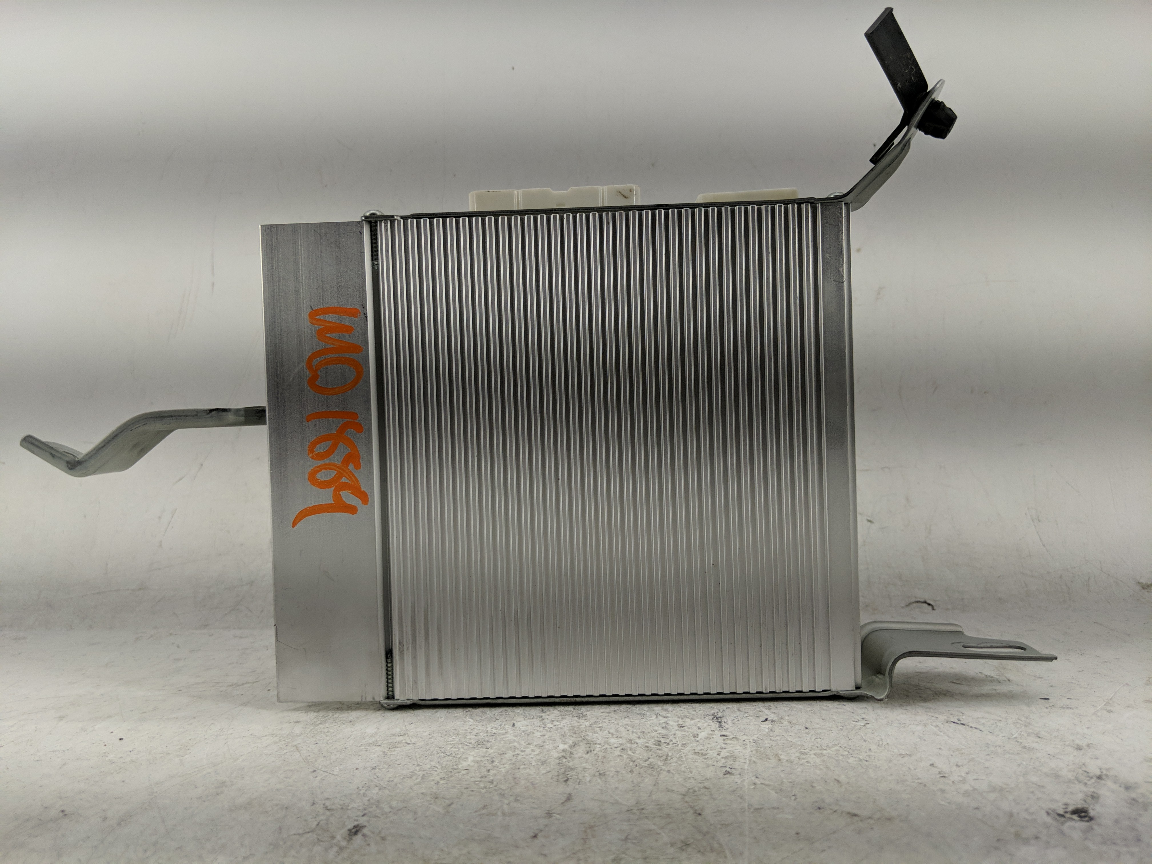 2004-2006 Toyota Solara Am Fm Cd Player Radio Receiver 1228087 - Oemusedautoparts1.com