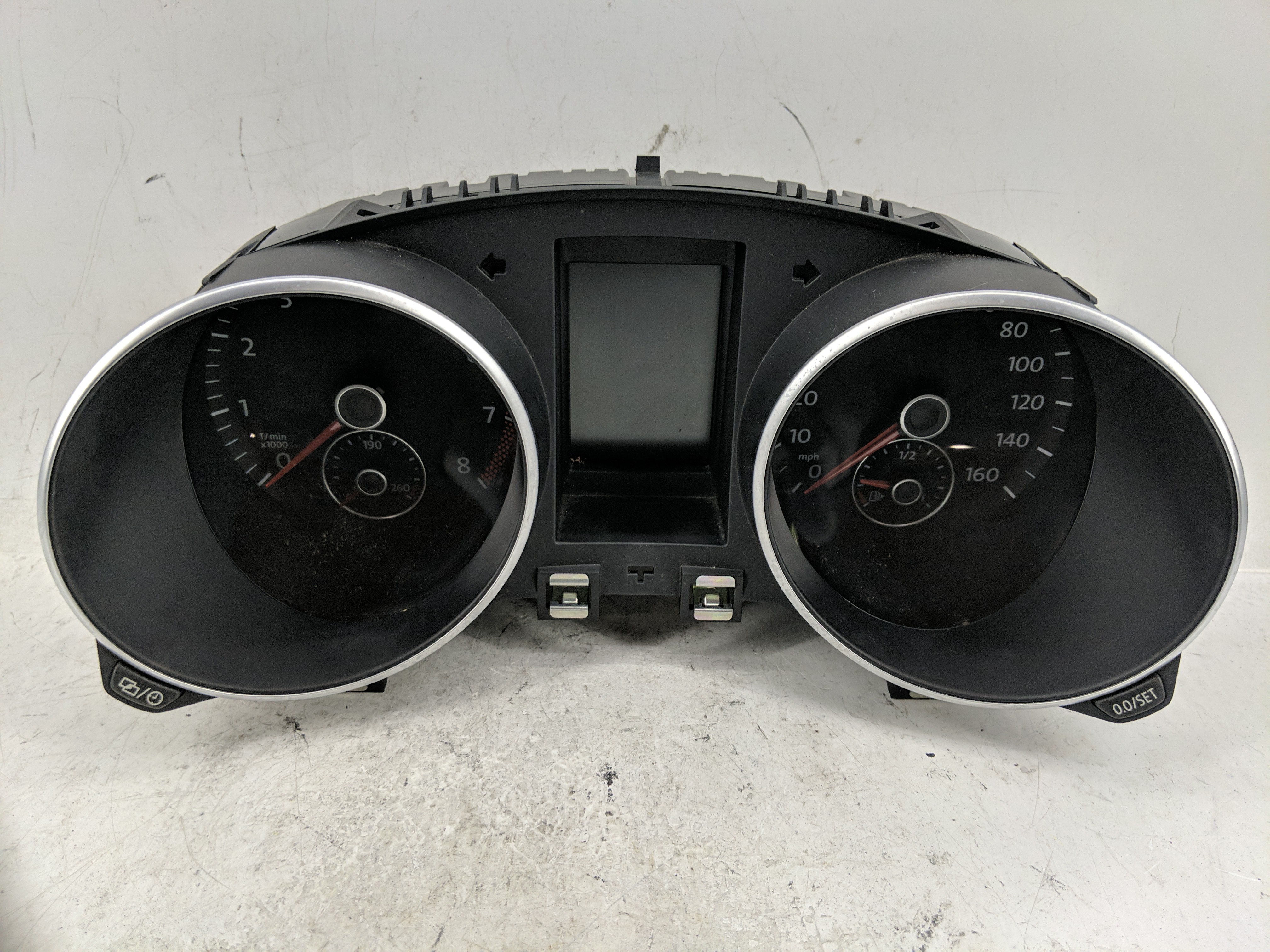 Picture of 2014-2014 Volkswagen Golf Speedometer Instrument Cluster Gauges 1228099