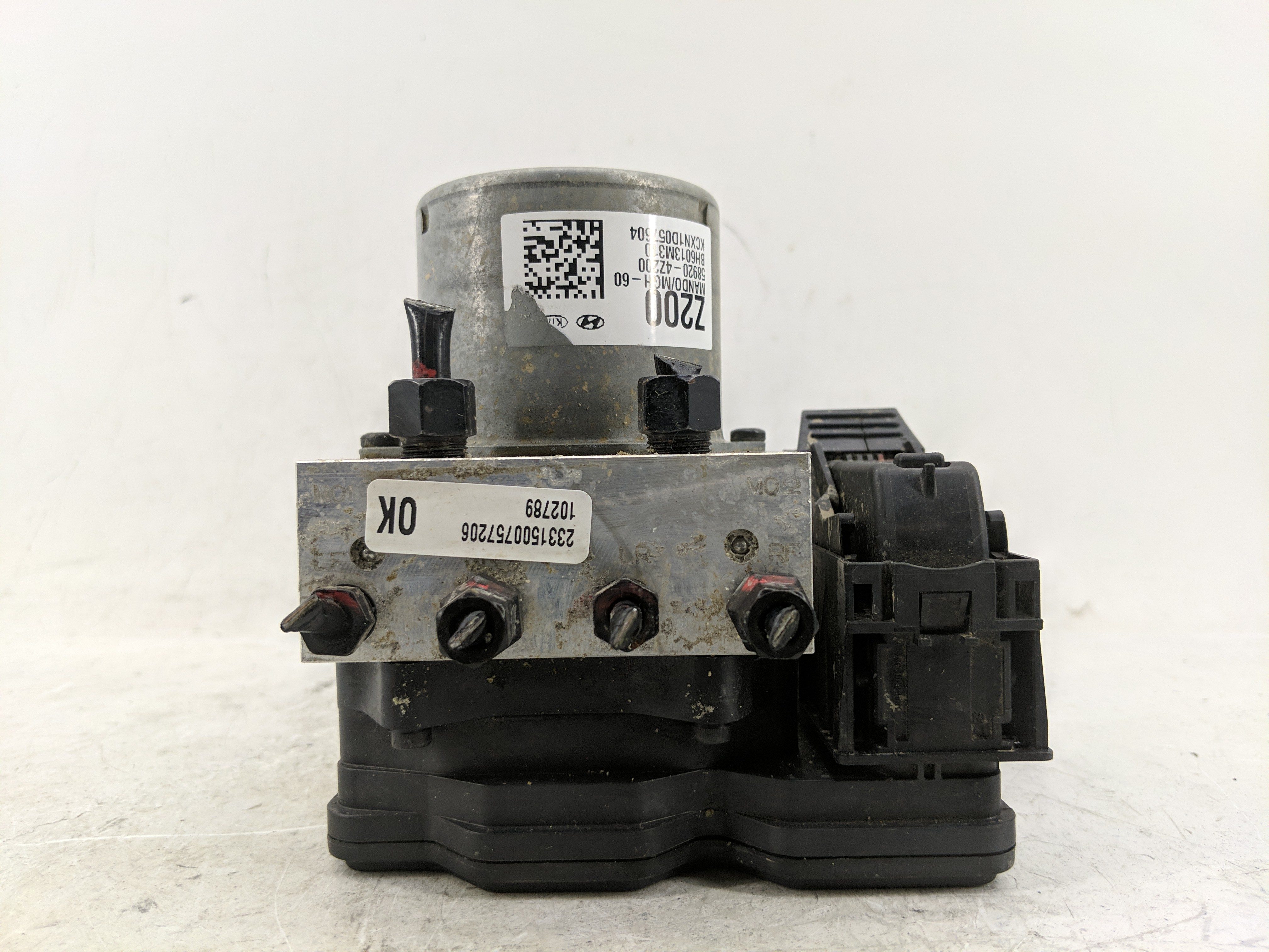 Picture of 2014-2016 Hyundai Santa Fe Abs Pump Control Module 1228103