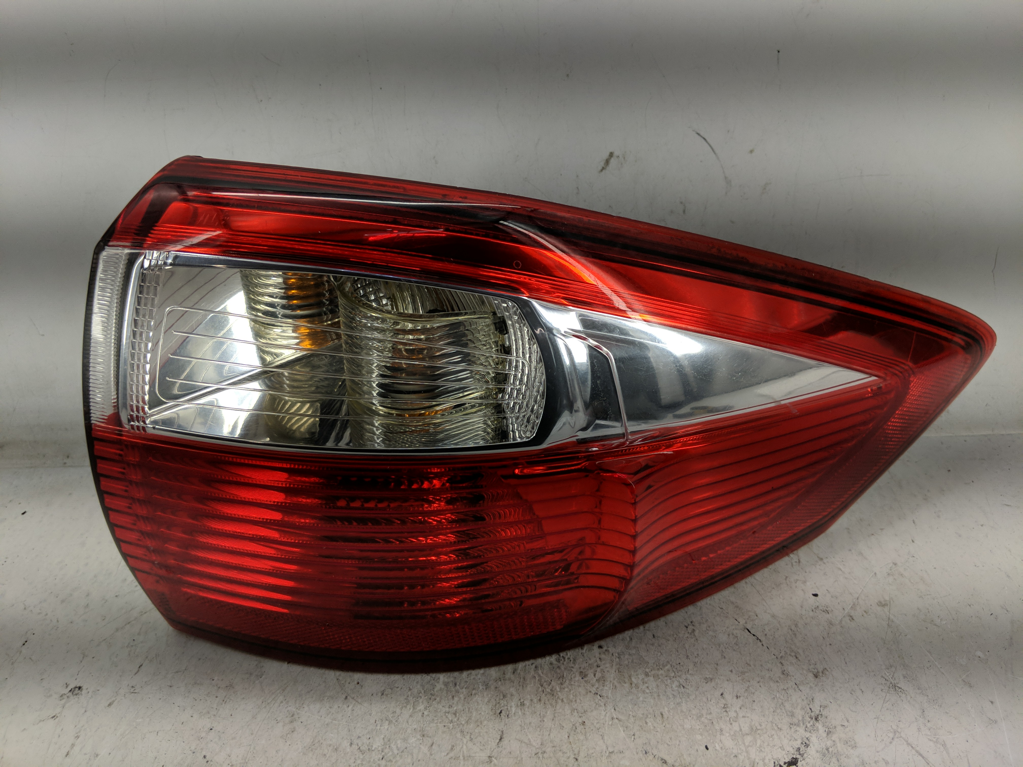 2013-2016 Ford C-max Passenger Right Side Tail Light Taillight Oem 1228109 - Oemusedautoparts1.com