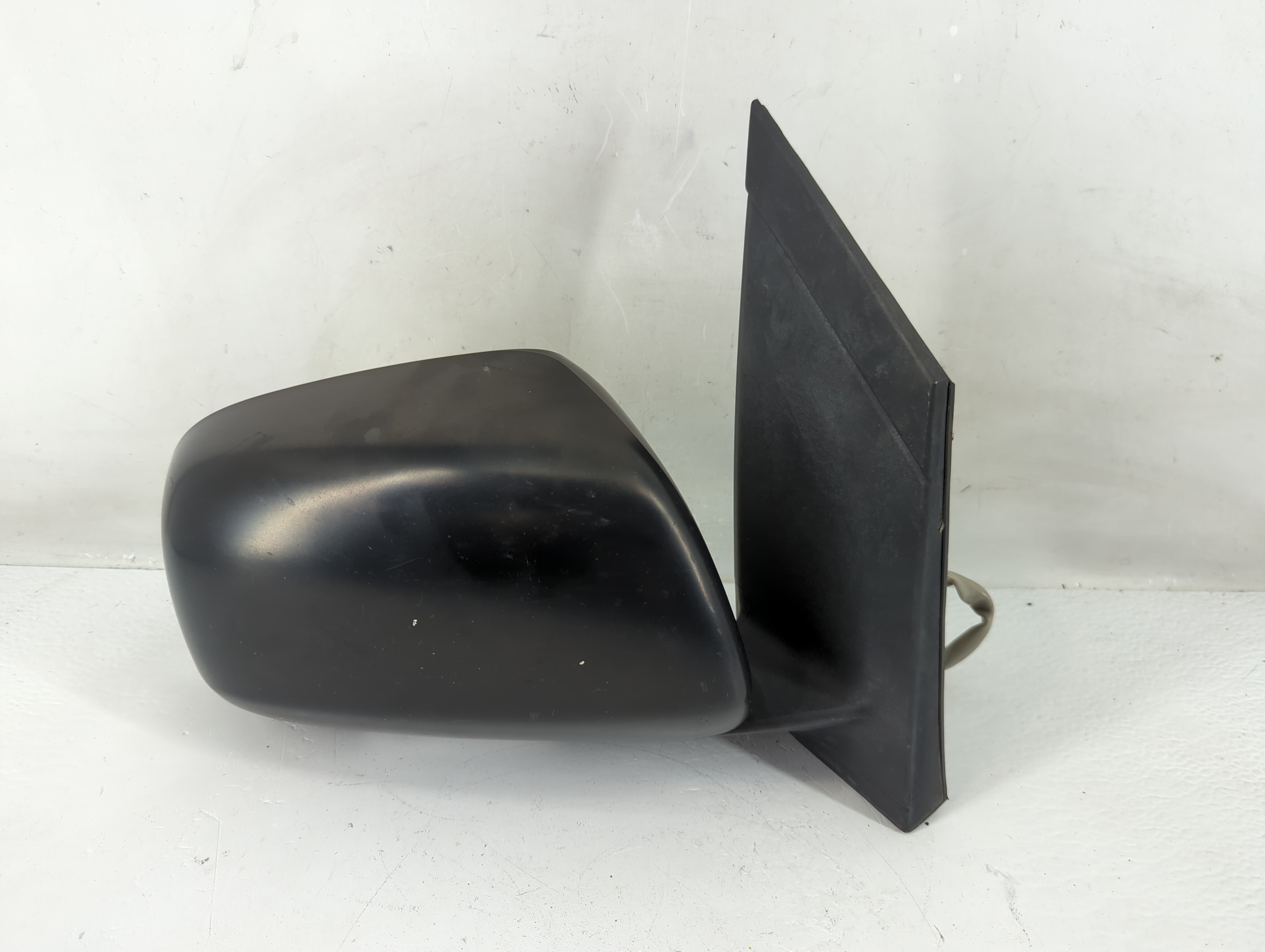 2004-2010 Toyota Sienna Passenger Right Side View Power Door Mirror 1228116 - Oemusedautoparts1.com