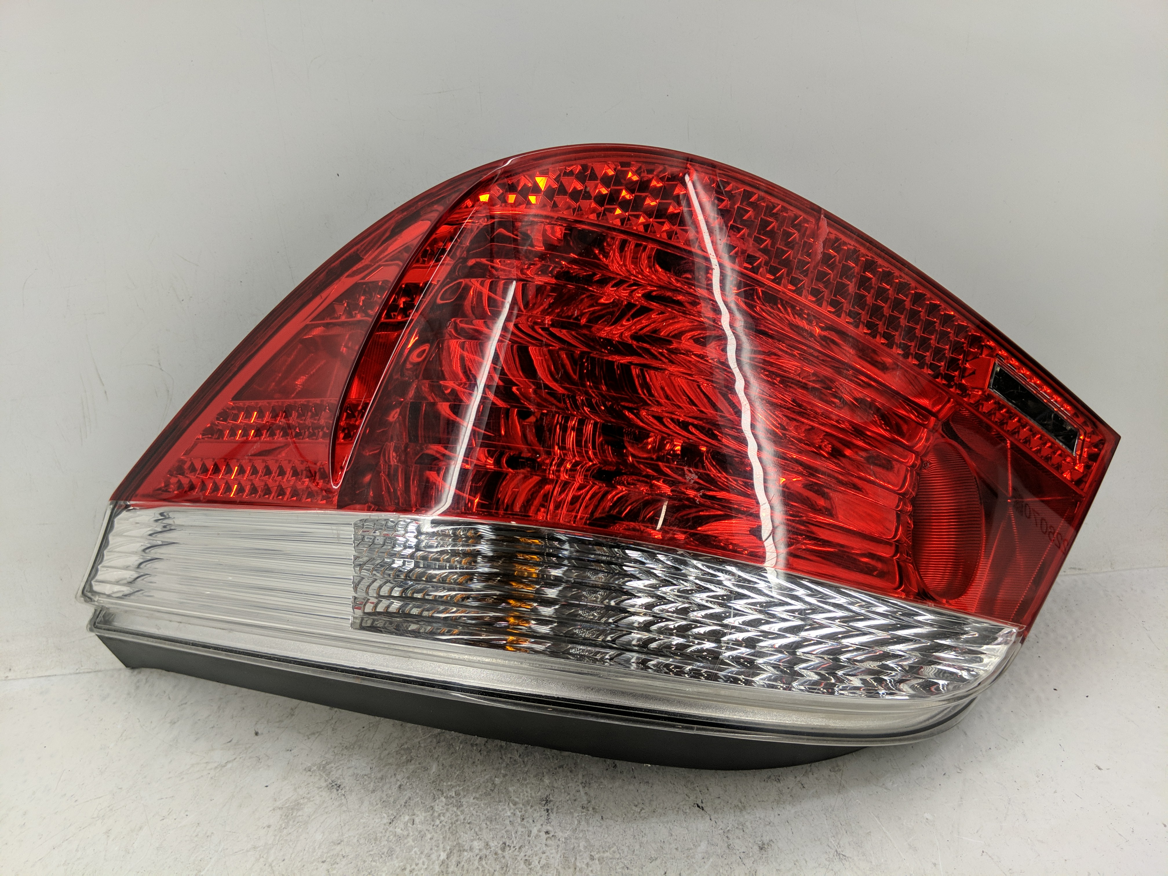 2004-2007 Bmw 530i Driver Left Side Tail Light Taillight Oem 1228175 - Oemusedautoparts1.com
