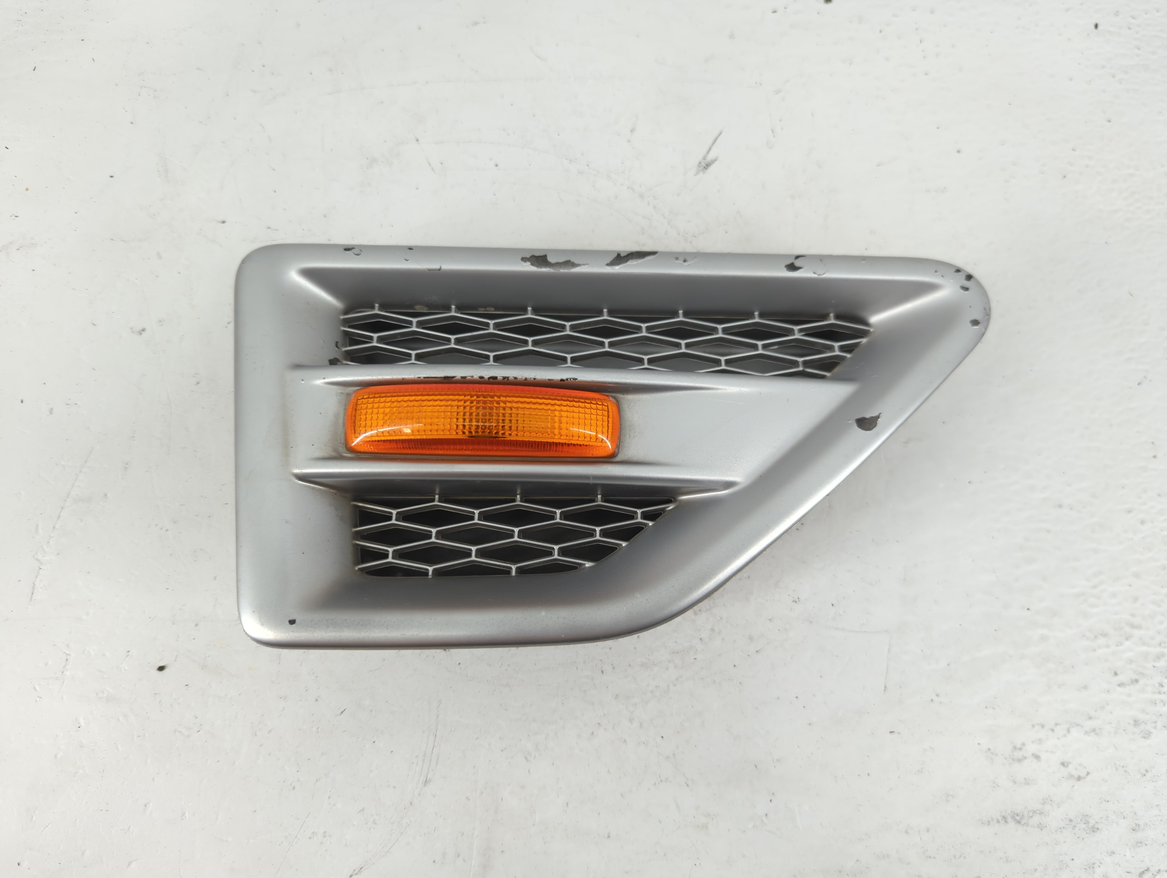 Picture of 2008-2008 Land Rover Lr2 Passenger Right Oem Front Light Lamp 1228195