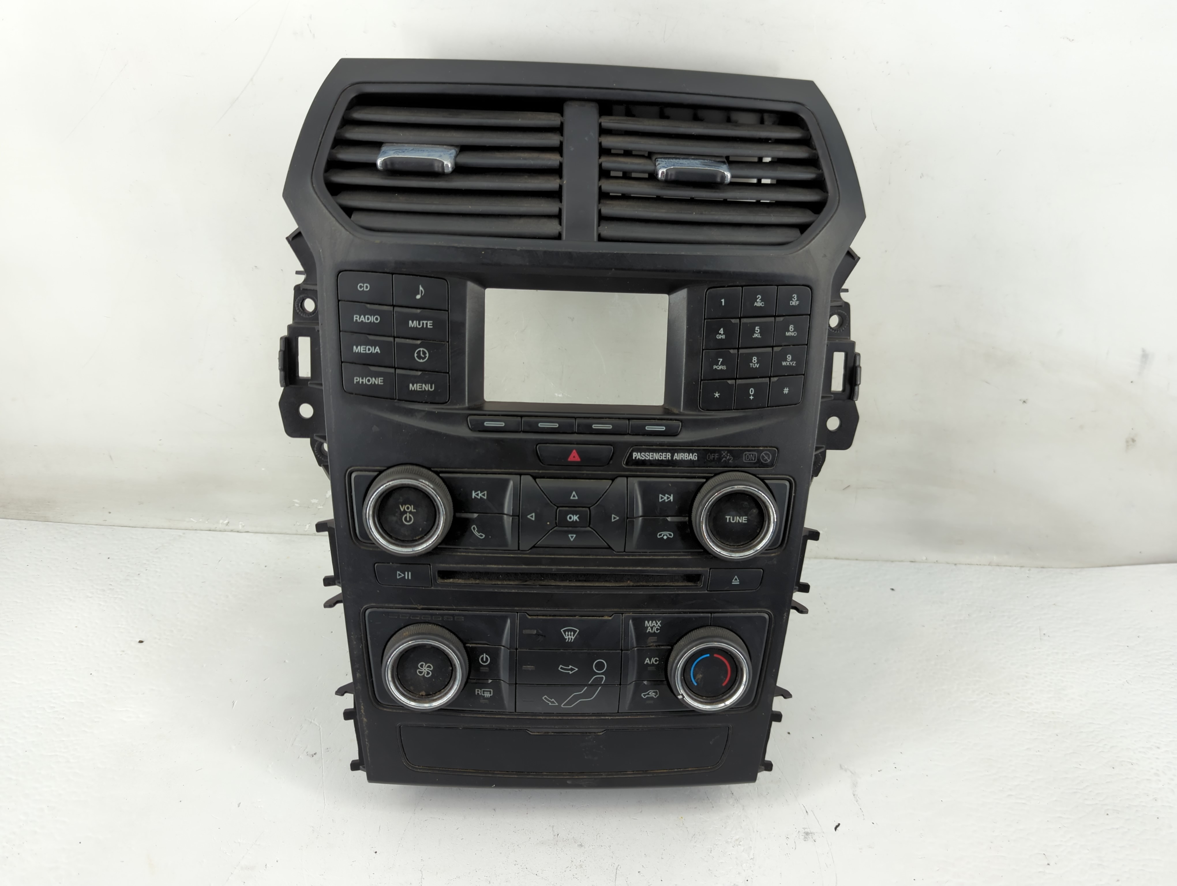2016-2018 Ford Explorer Radio Control Panel 1228217 - Oemusedautoparts1.com
