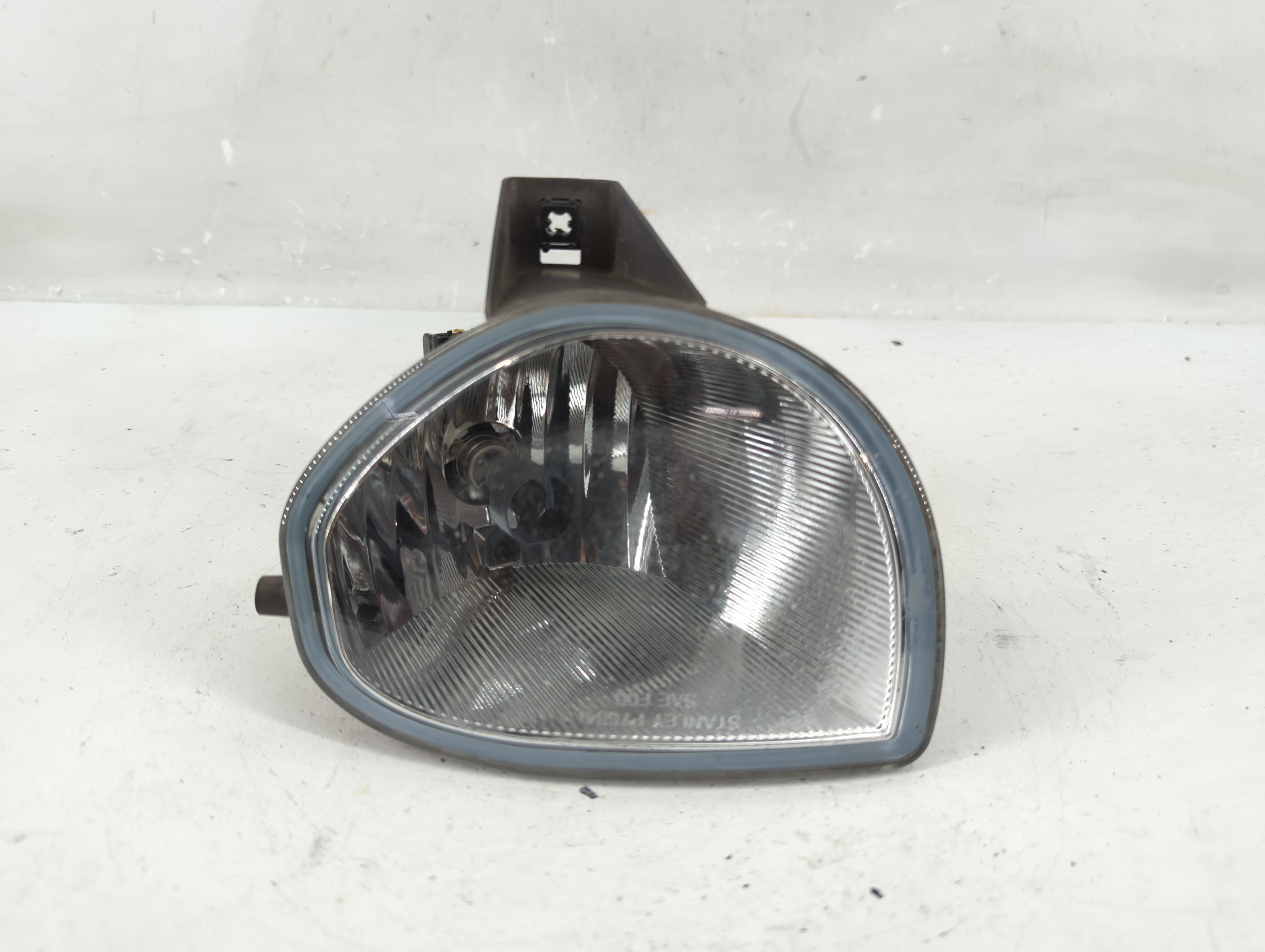 Picture of 2009-2011 Acura Tl Driver Left Oem Front Light Lamp 1228220