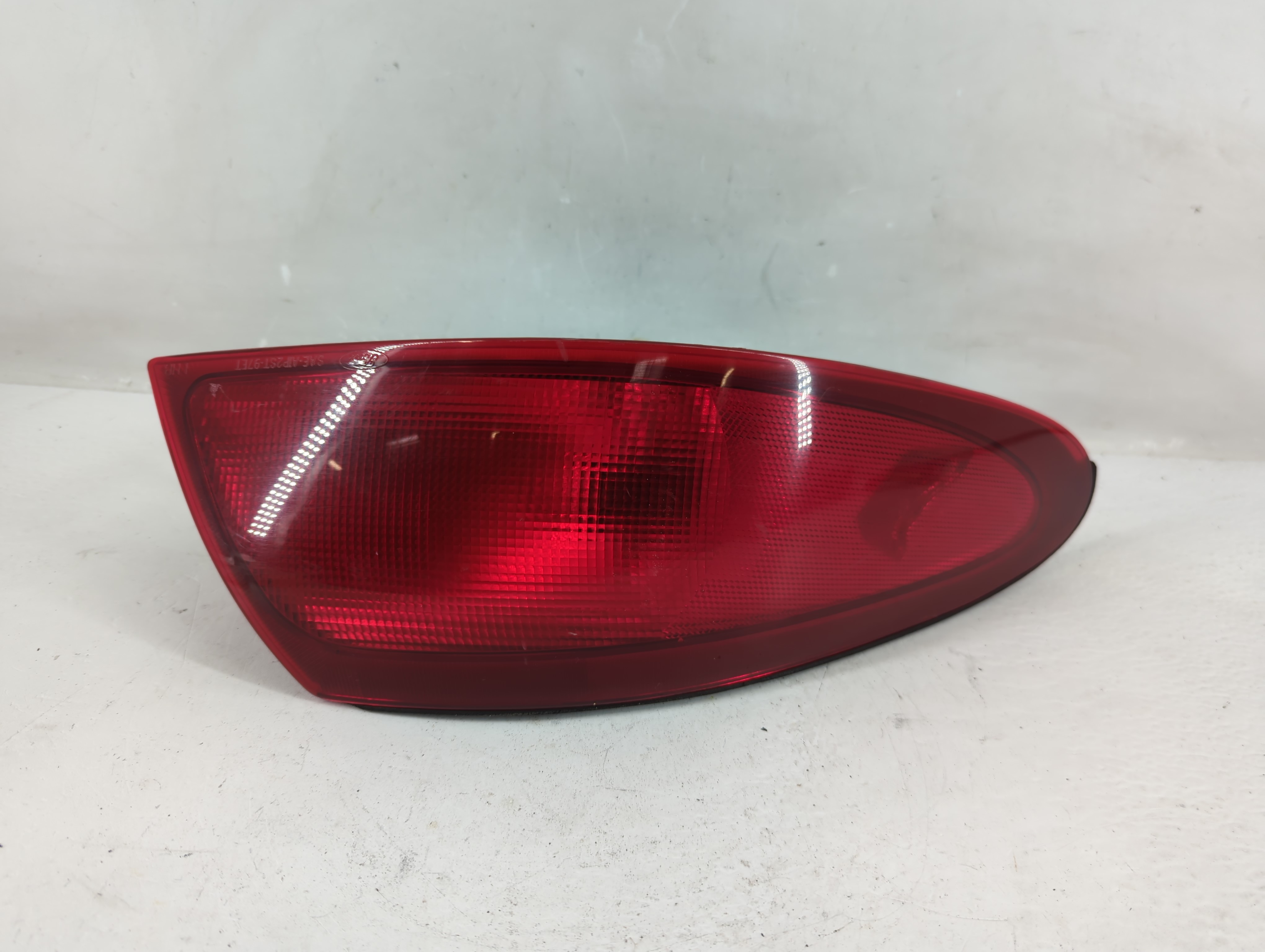 1997-1998 Ford Escort Driver Left Side Tail Light Taillight Oem 1228222 - Oemusedautoparts1.com