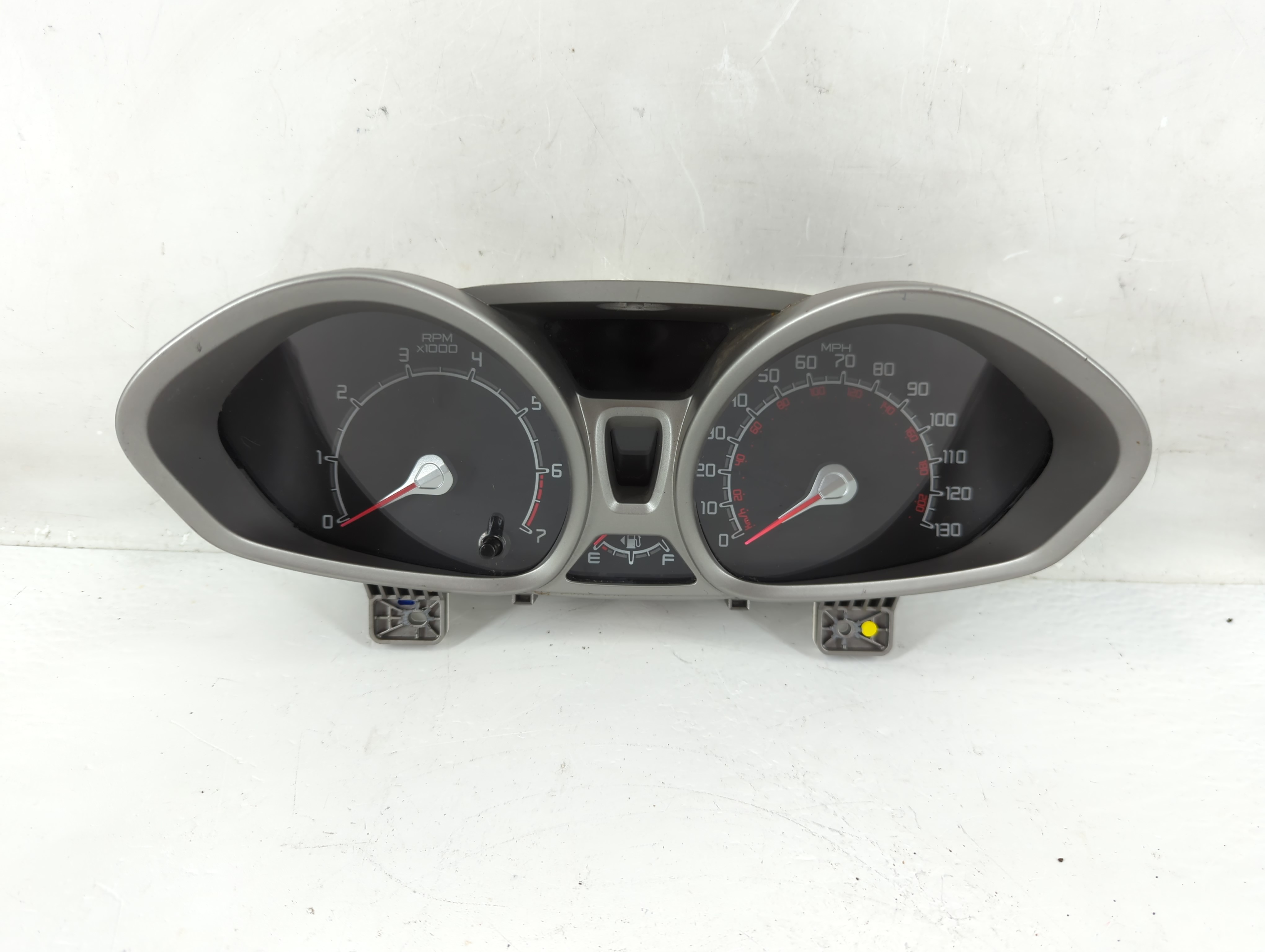 2011-2011 Ford Fiesta Speedometer Instrument Cluster Gauges 1228231 - Oemusedautoparts1.com