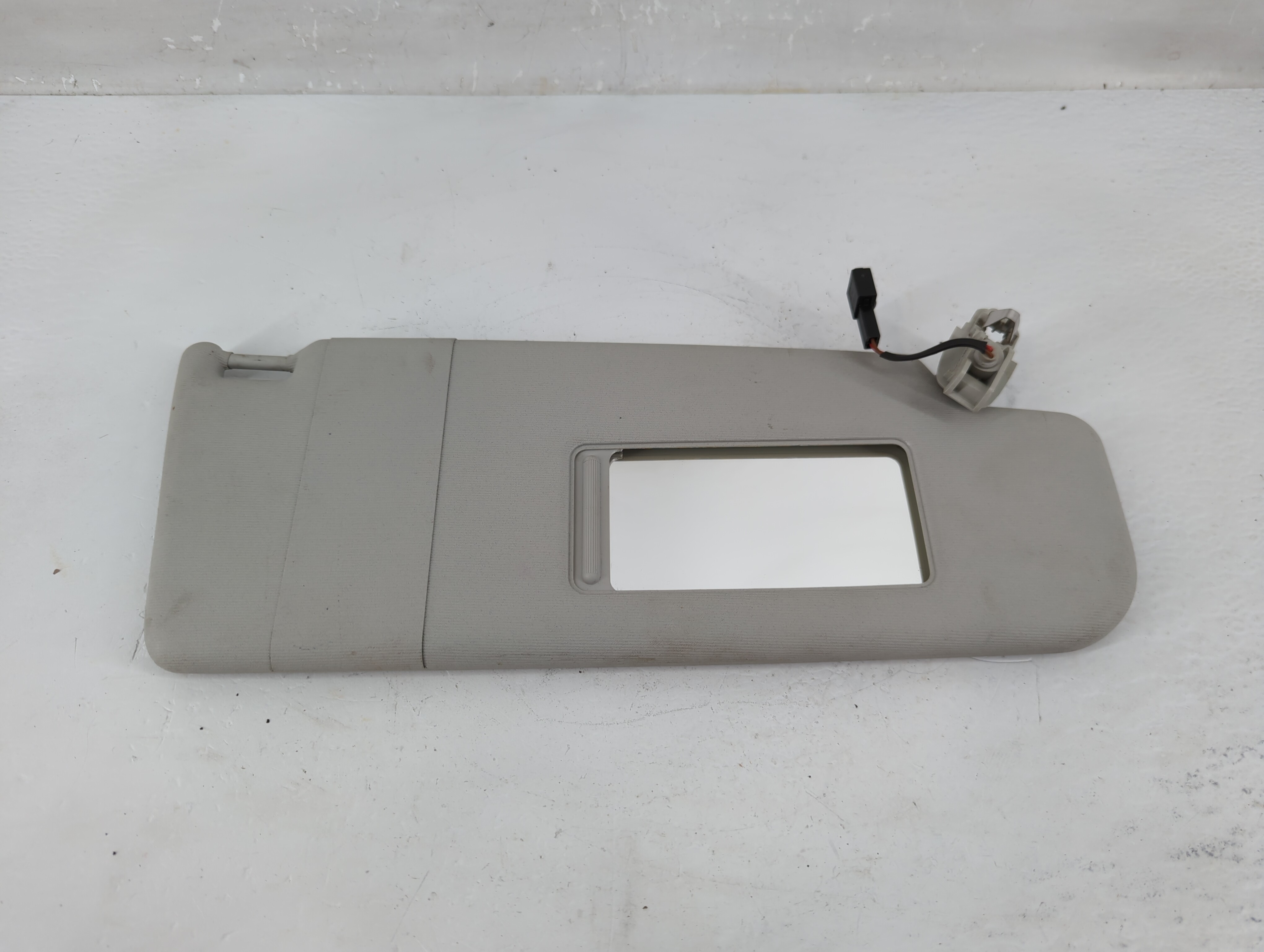 Picture of 2011-2018 Volkswagen Jetta Passenger Sun Visor Mirror Right Sunvisor 1228233