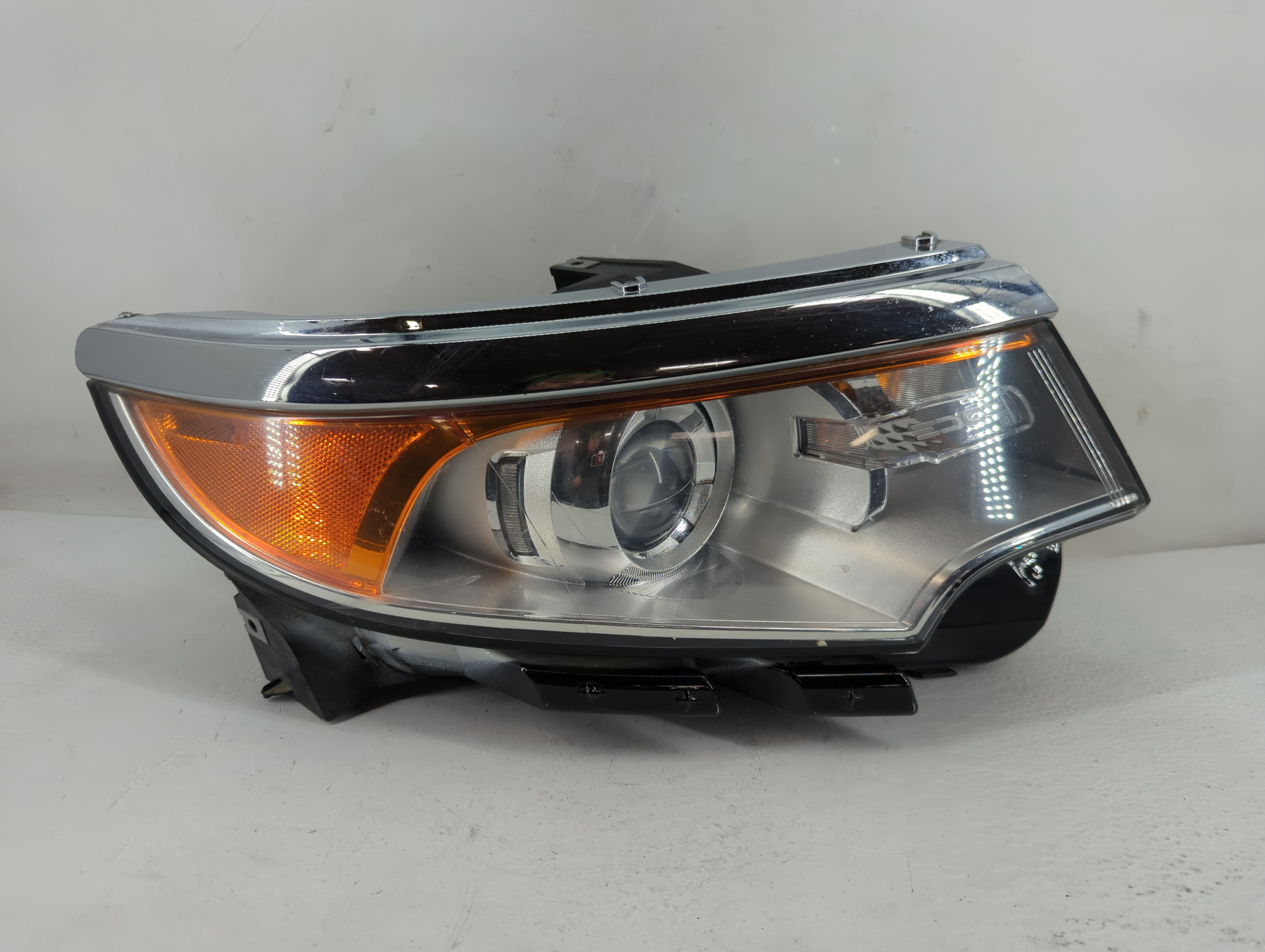 2011-2014 Ford Edge Passenger Right Oem Head Light Headlight Lamp 1228239 - Oemusedautoparts1.com