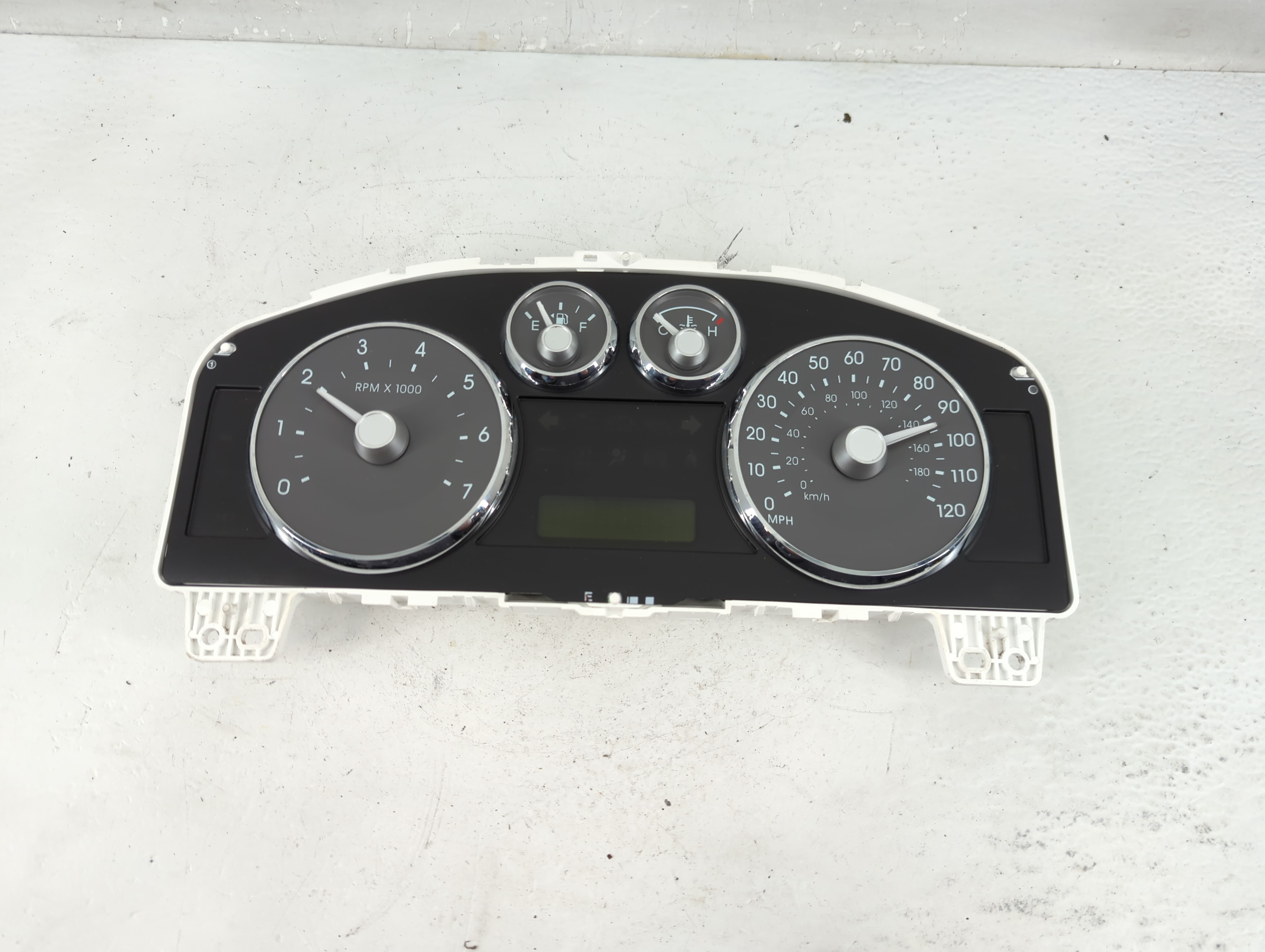 Picture of 2006-2007 Mercury Milan Speedometer Instrument Cluster Gauges 1228282