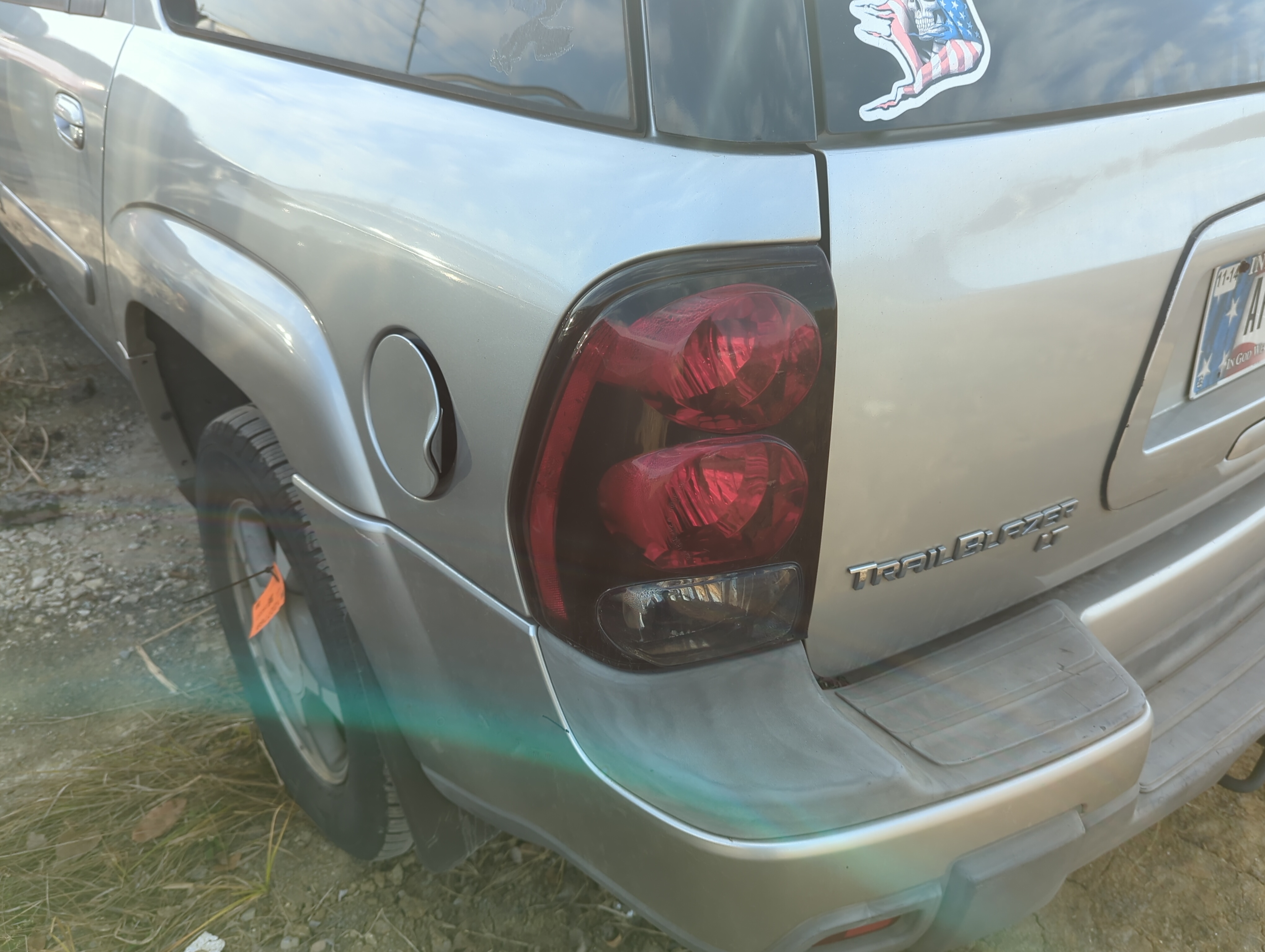 2002 Chevrolet Trailblazer Ext Driver Left Side Tail Light Taillight Oem 1228450 - Oemusedautoparts1.com