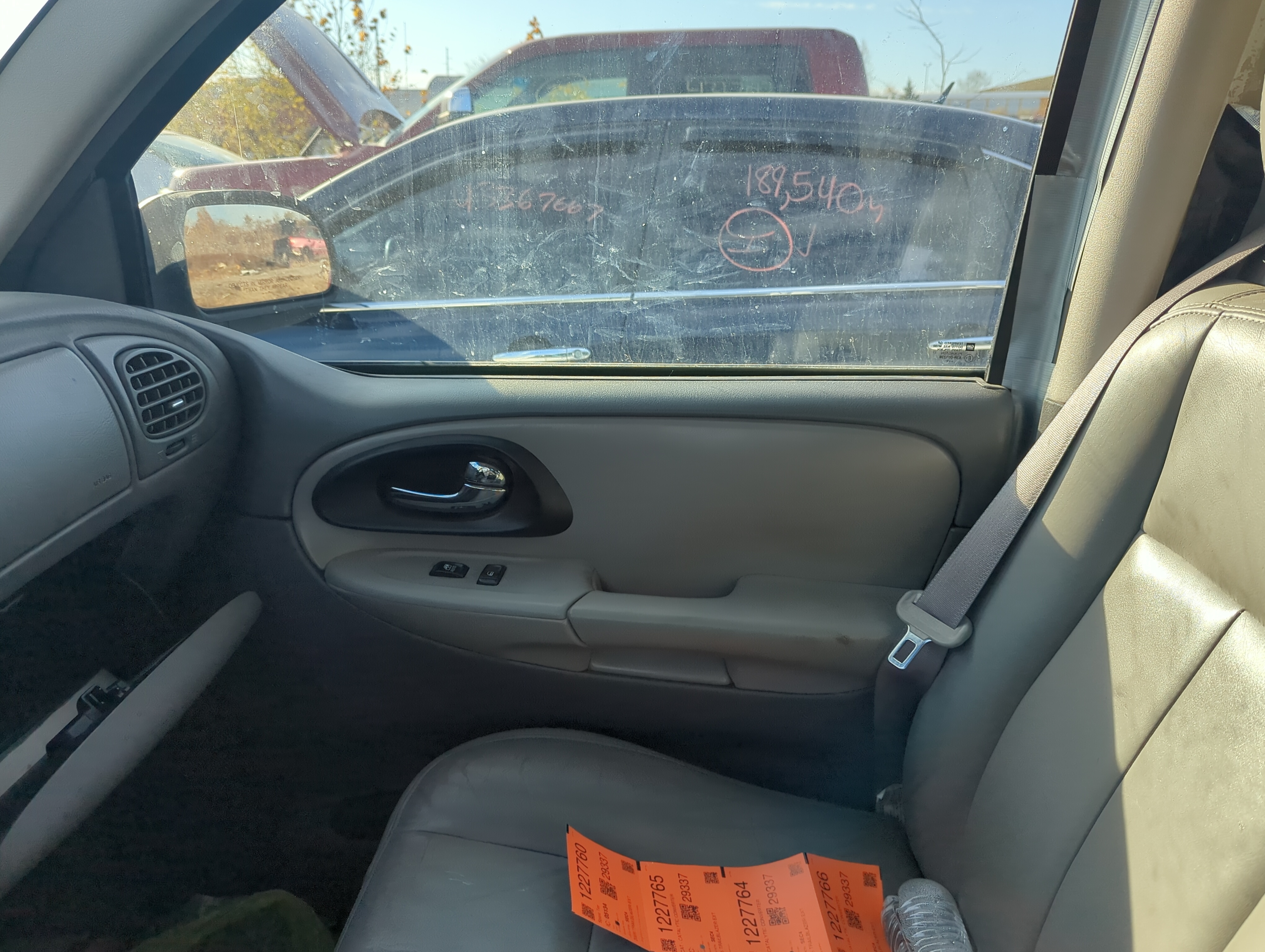 Picture of Door Panels 2005 CHEVROLET TRAILBLAZER EXT