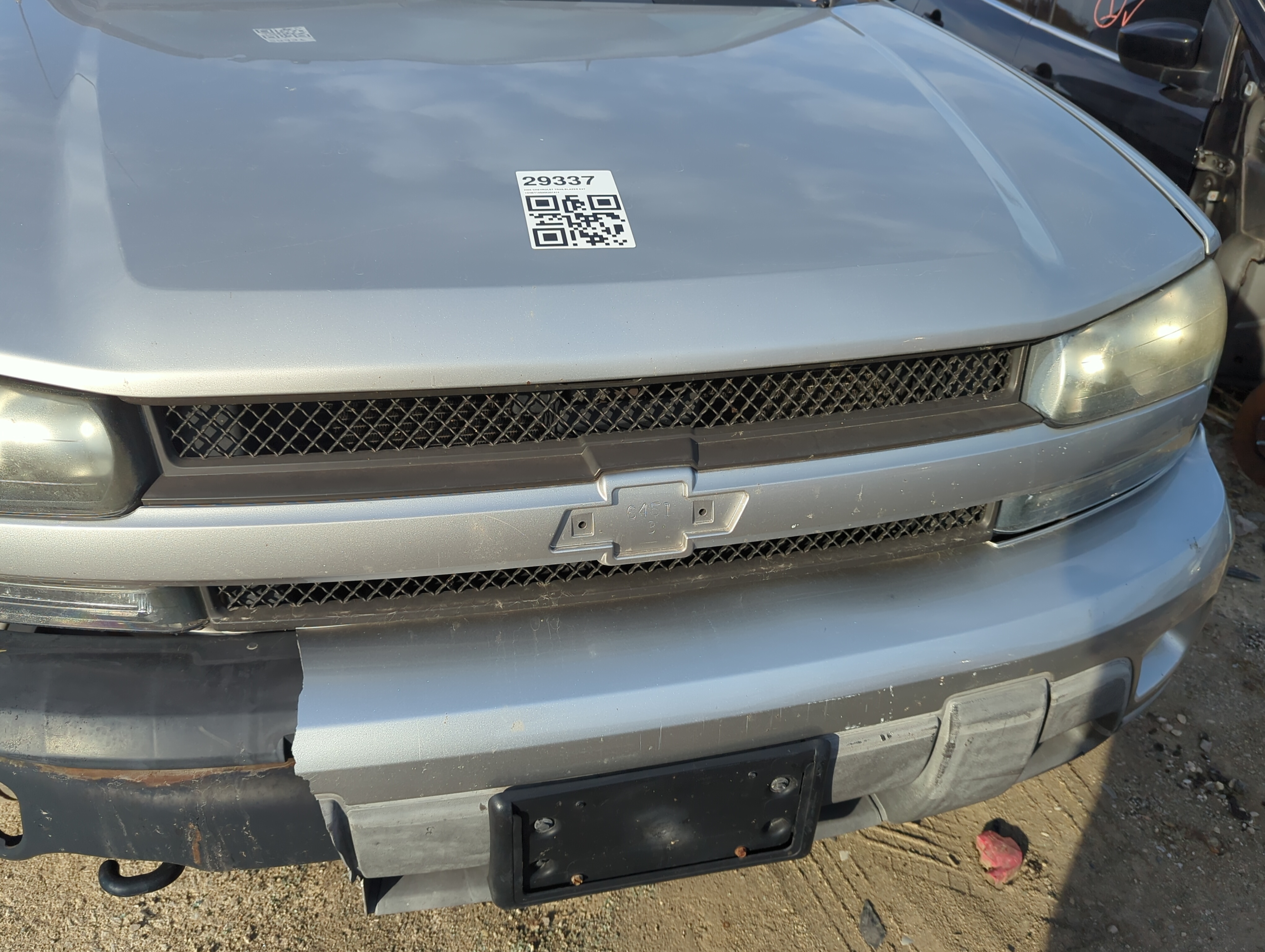 2002-2006 Chevrolet Trailblazer Ext Front Grille Bumper Not Included 1228514 - Oemusedautoparts1.com