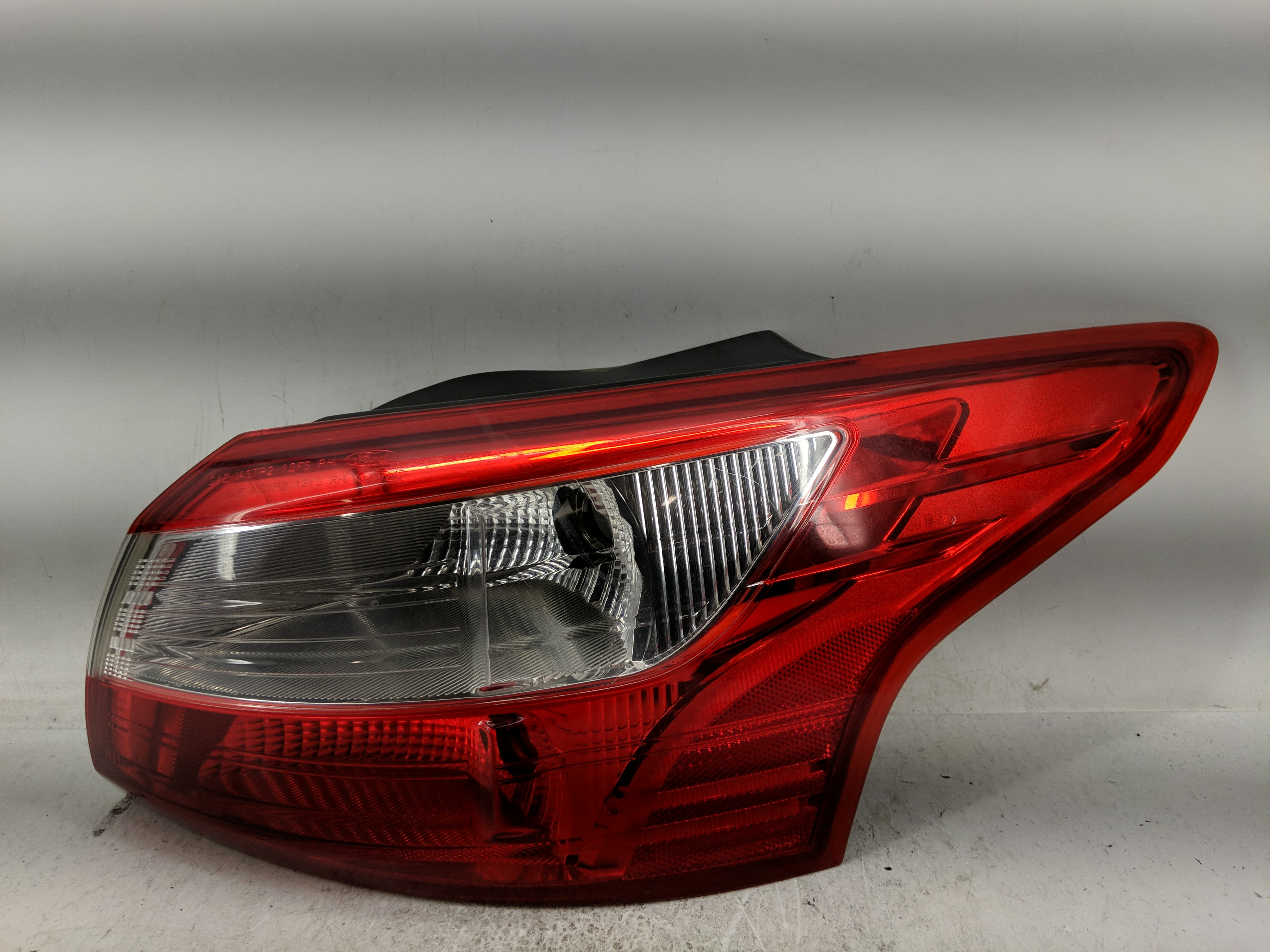 2012-2014 Ford Focus Passenger Right Side Tail Light Taillight Oem 1228918 - Oemusedautoparts1.com