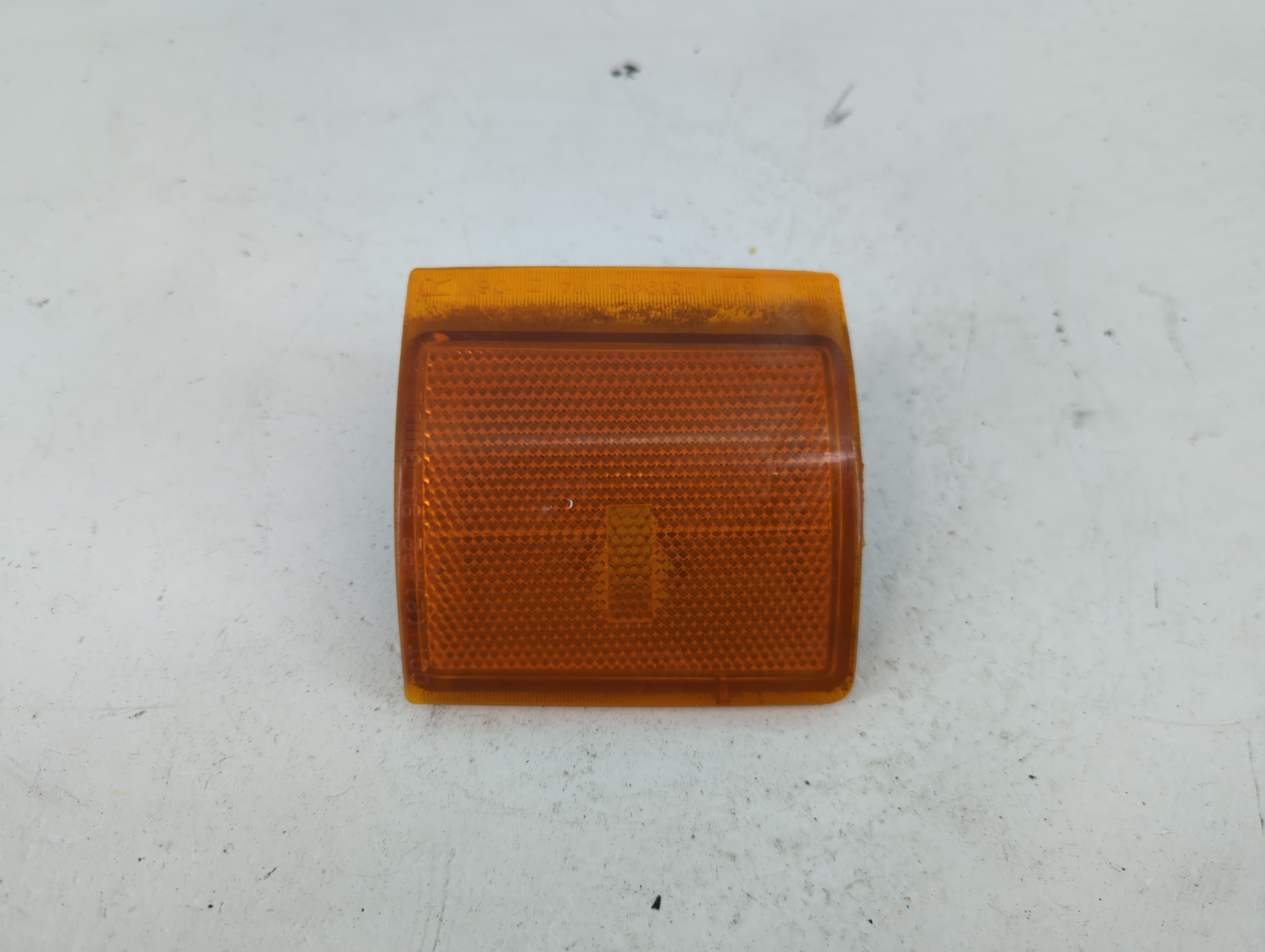 1994-2000 Gmc Yukon Passenger Right Oem Front Light Lamp 1228937 - Oemusedautoparts1.com