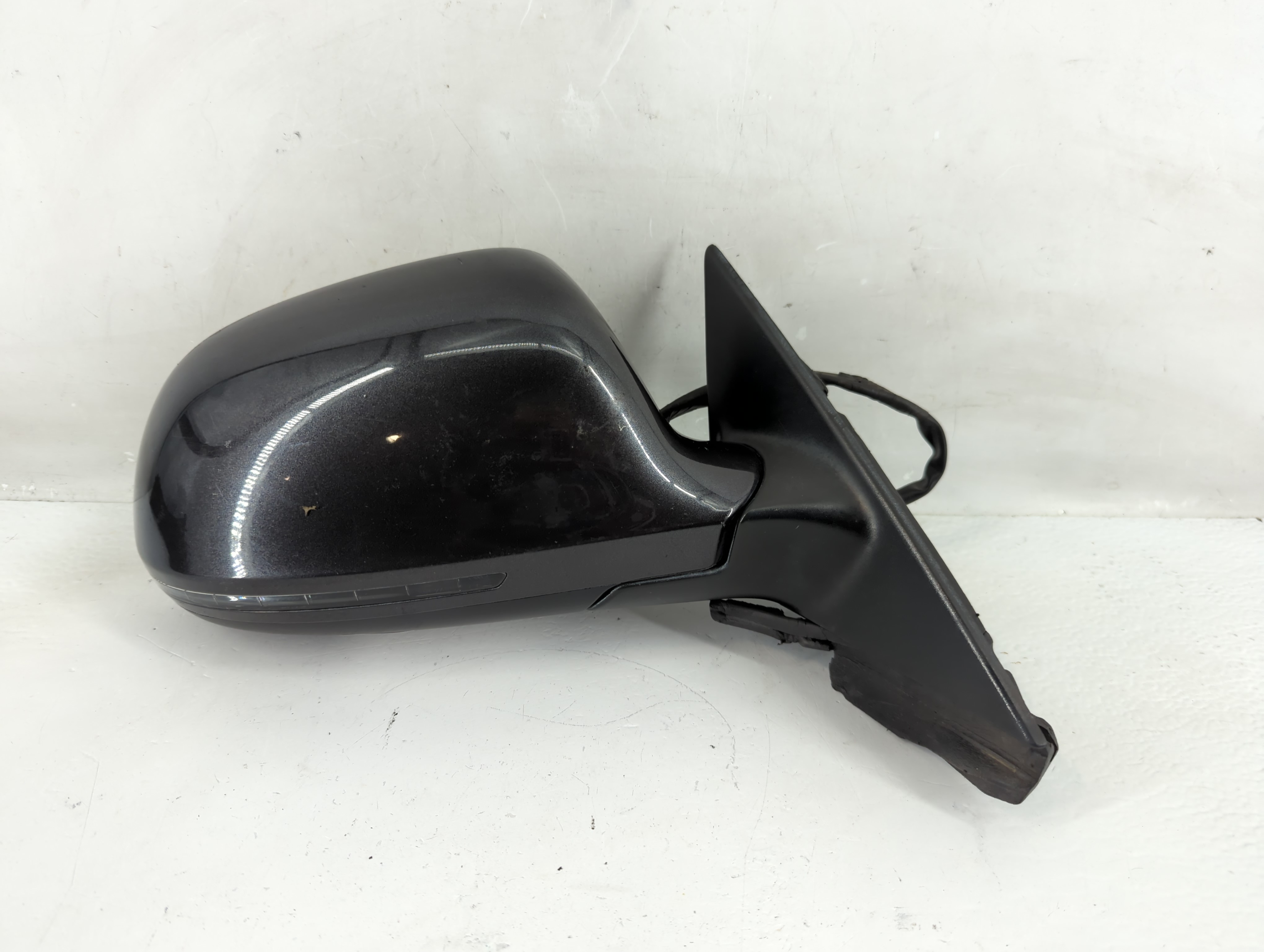2009-2010 Audi A3 Passenger Right Side View Power Door Mirror Black 1229031 - Oemusedautoparts1.com