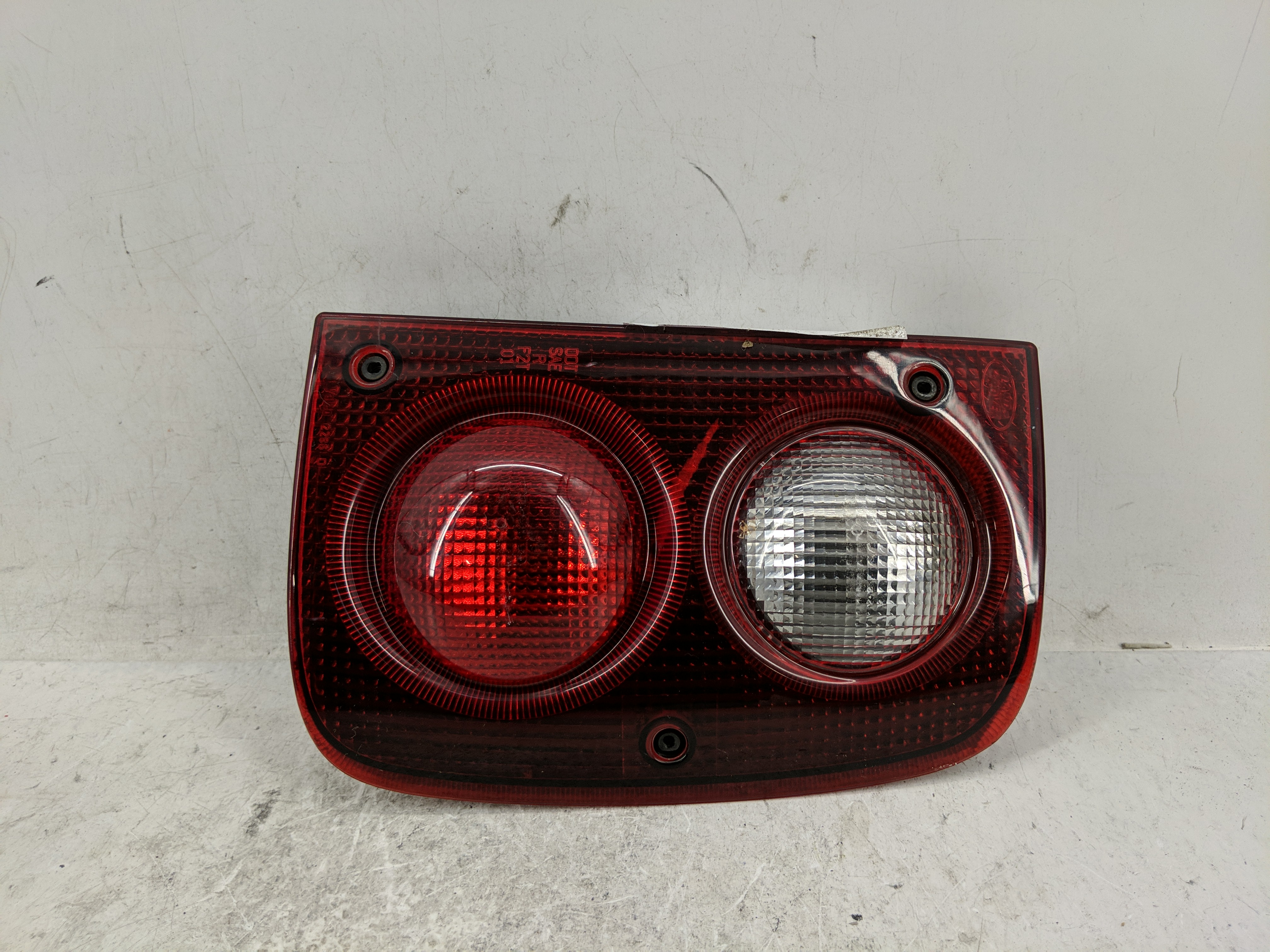 Picture of 2002 Land Rover Freelander Passenger Right Side Tail Light Taillight Oem 1229045