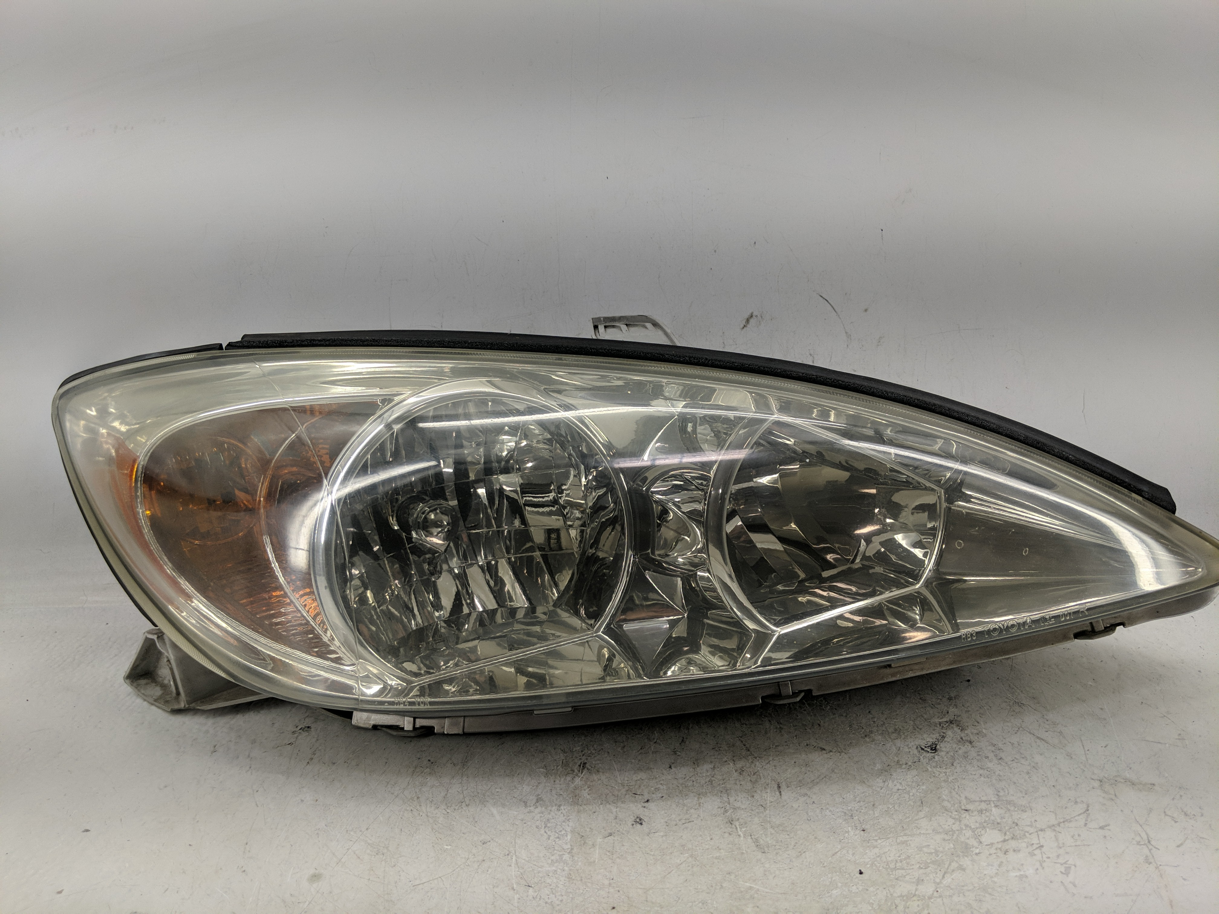 2002-2004 Toyota Camry Passenger Right Oem Head Light Headlight Lamp 1229046 - Oemusedautoparts1.com