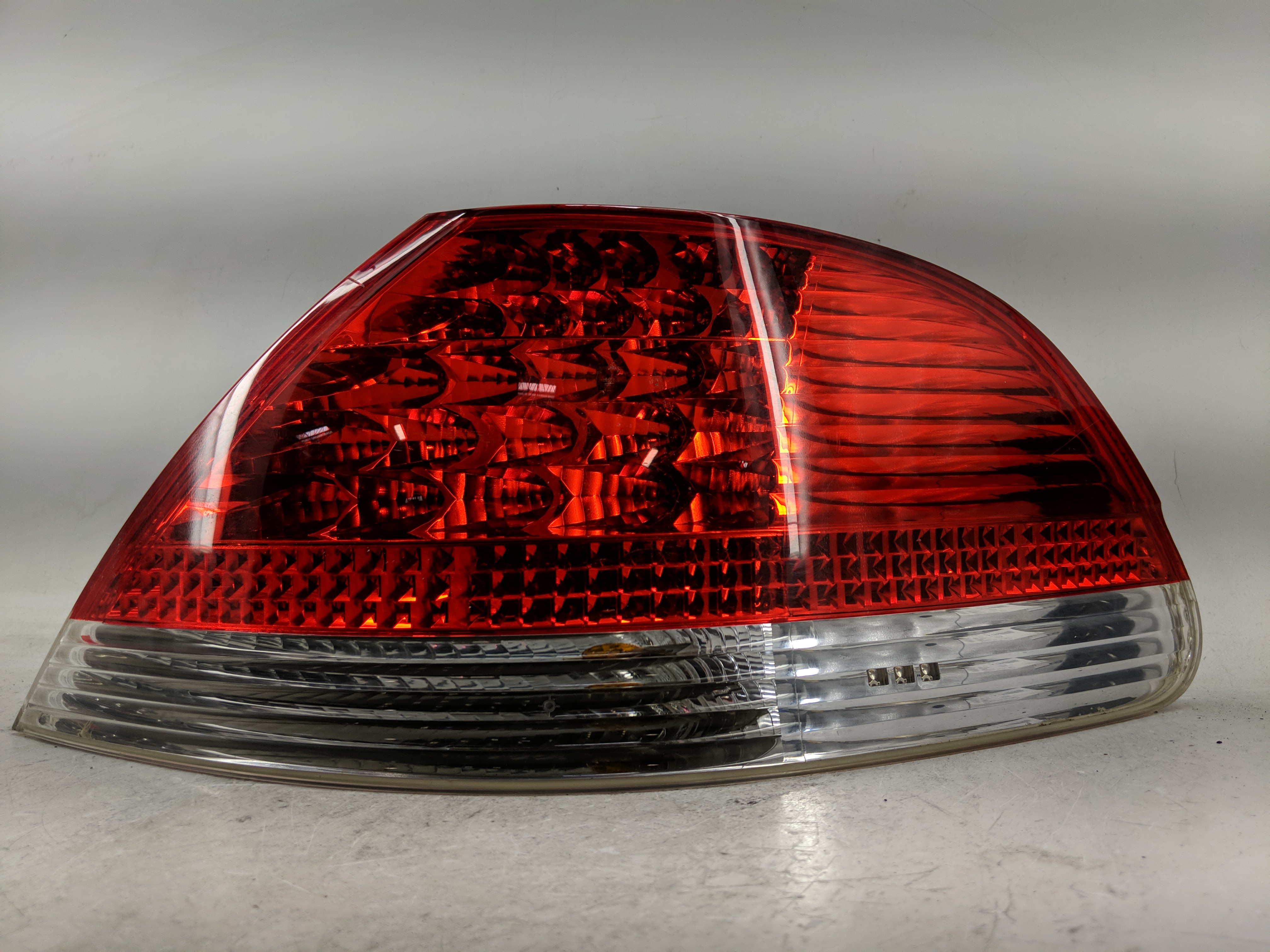 Picture of Volvo 745 Passenger Right Side Tail Light Taillight Oem 1229049
