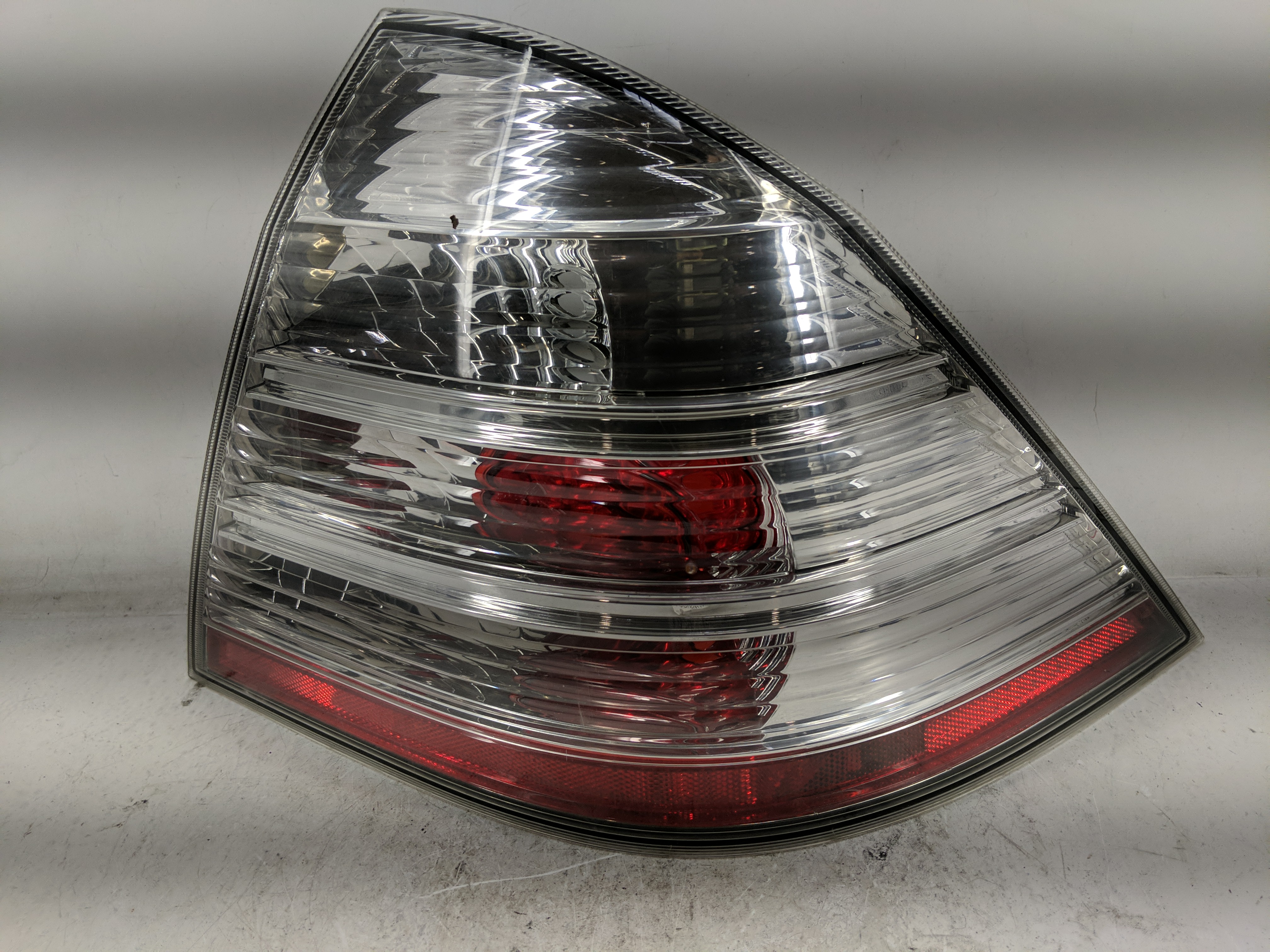 2008-2009 Ford Taurus Passenger Right Side Tail Light Taillight Oem 1229050 - Oemusedautoparts1.com