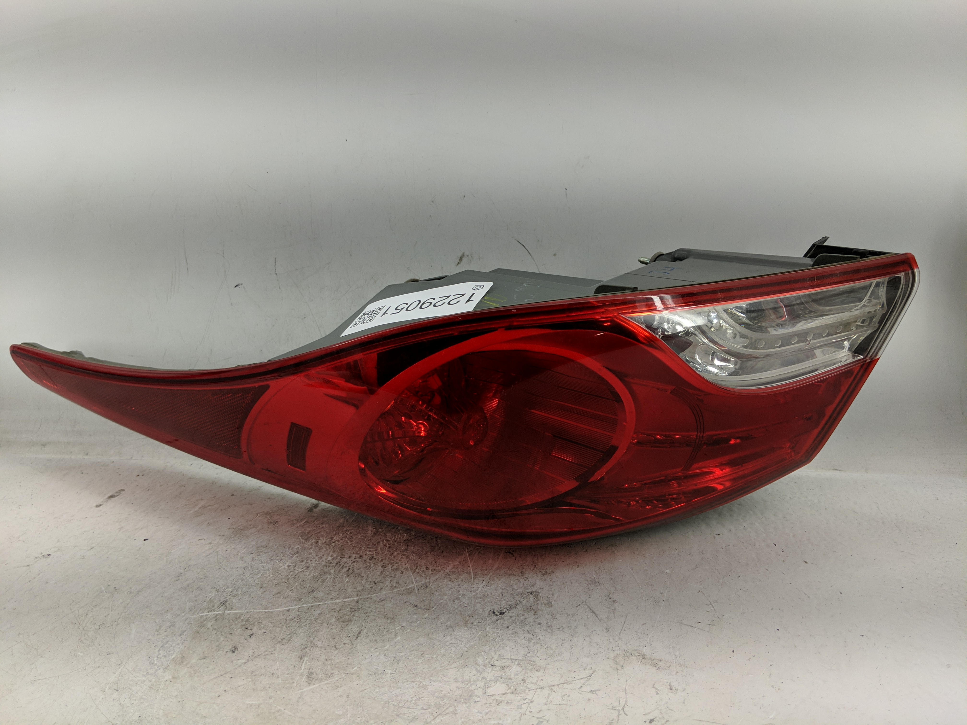 Picture of 2011-2013 Hyundai Elantra Passenger Right Side Tail Light Taillight Oem 1229051