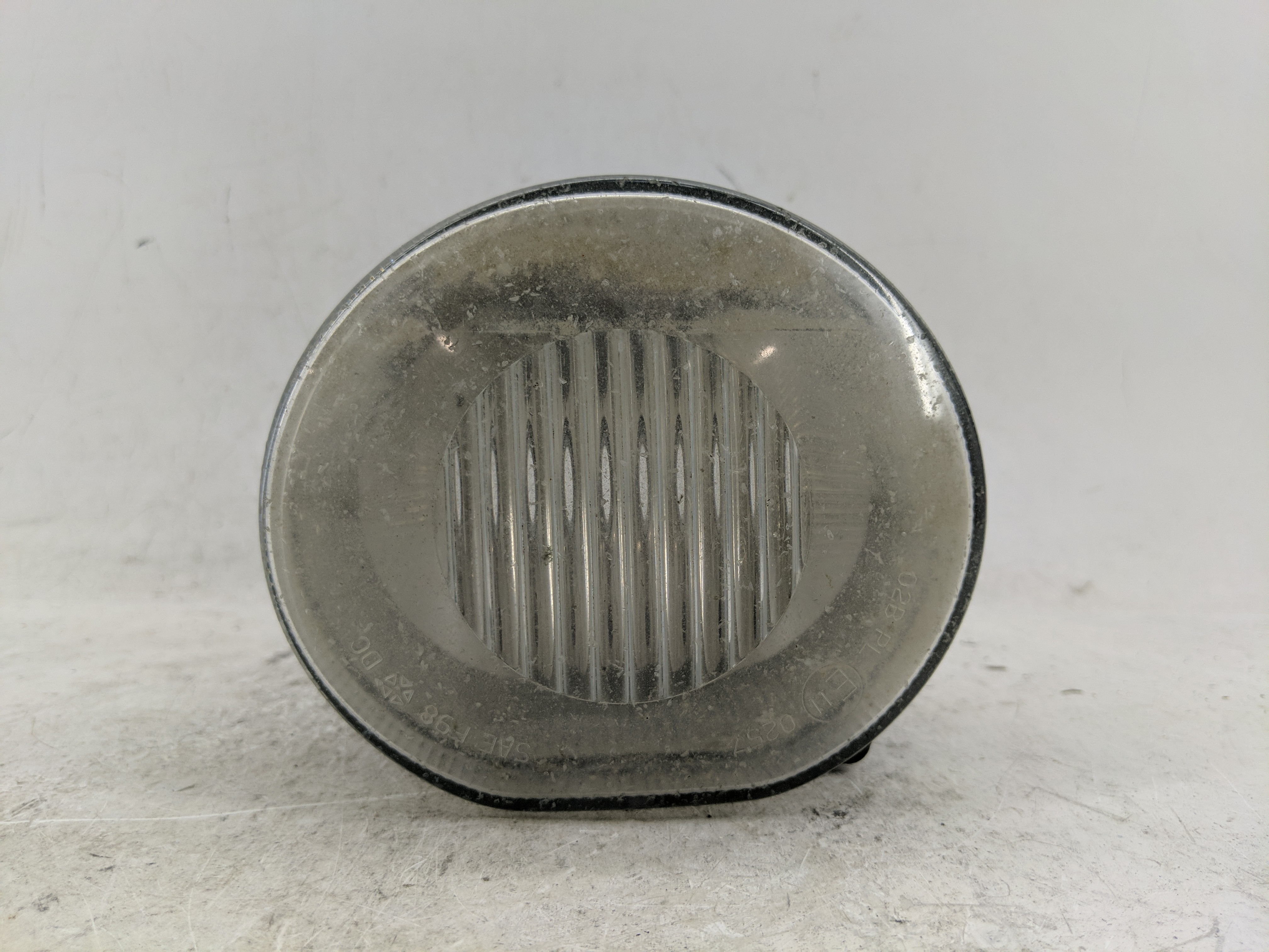 Picture of 2002-2004 Jeep Liberty Driver Left Oem Front Light Lamp 1229055