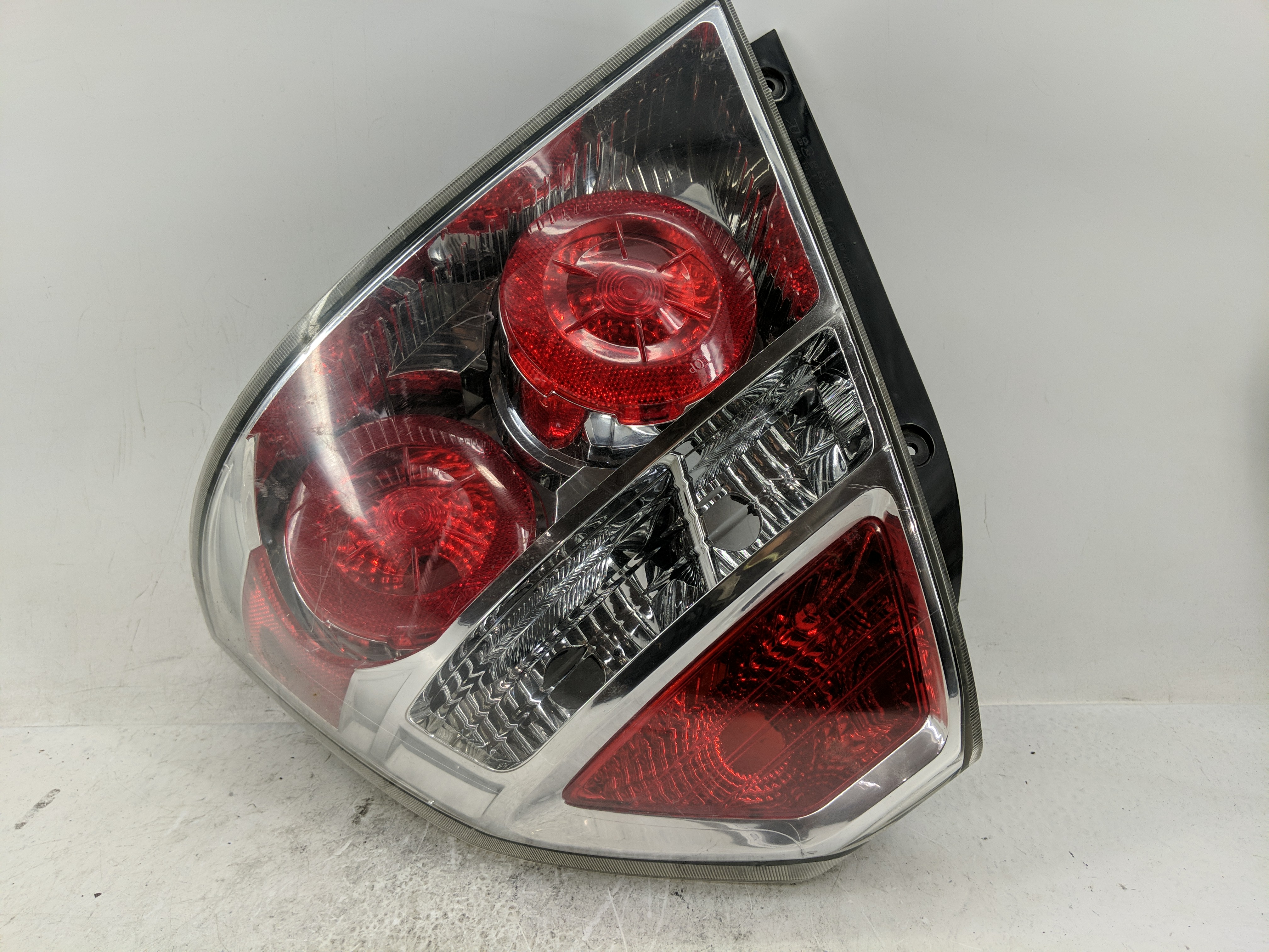 Picture of 2009-2011 Chevrolet Aveo Passenger Right Side Tail Light Taillight Oem 1229059