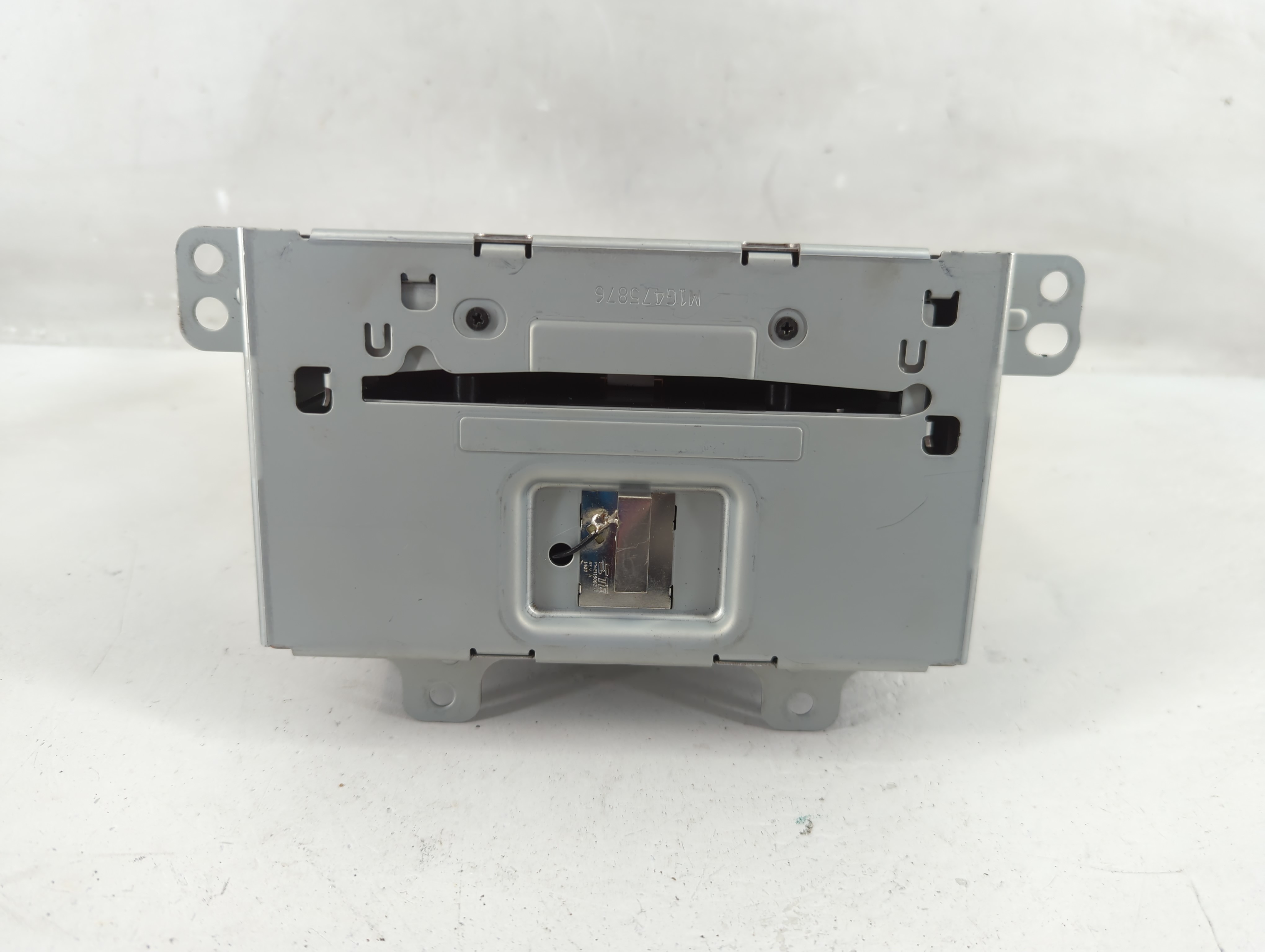 2015-2016 Chevrolet Cruze Am Fm Cd Player Radio Receiver 1229063 - Oemusedautoparts1.com