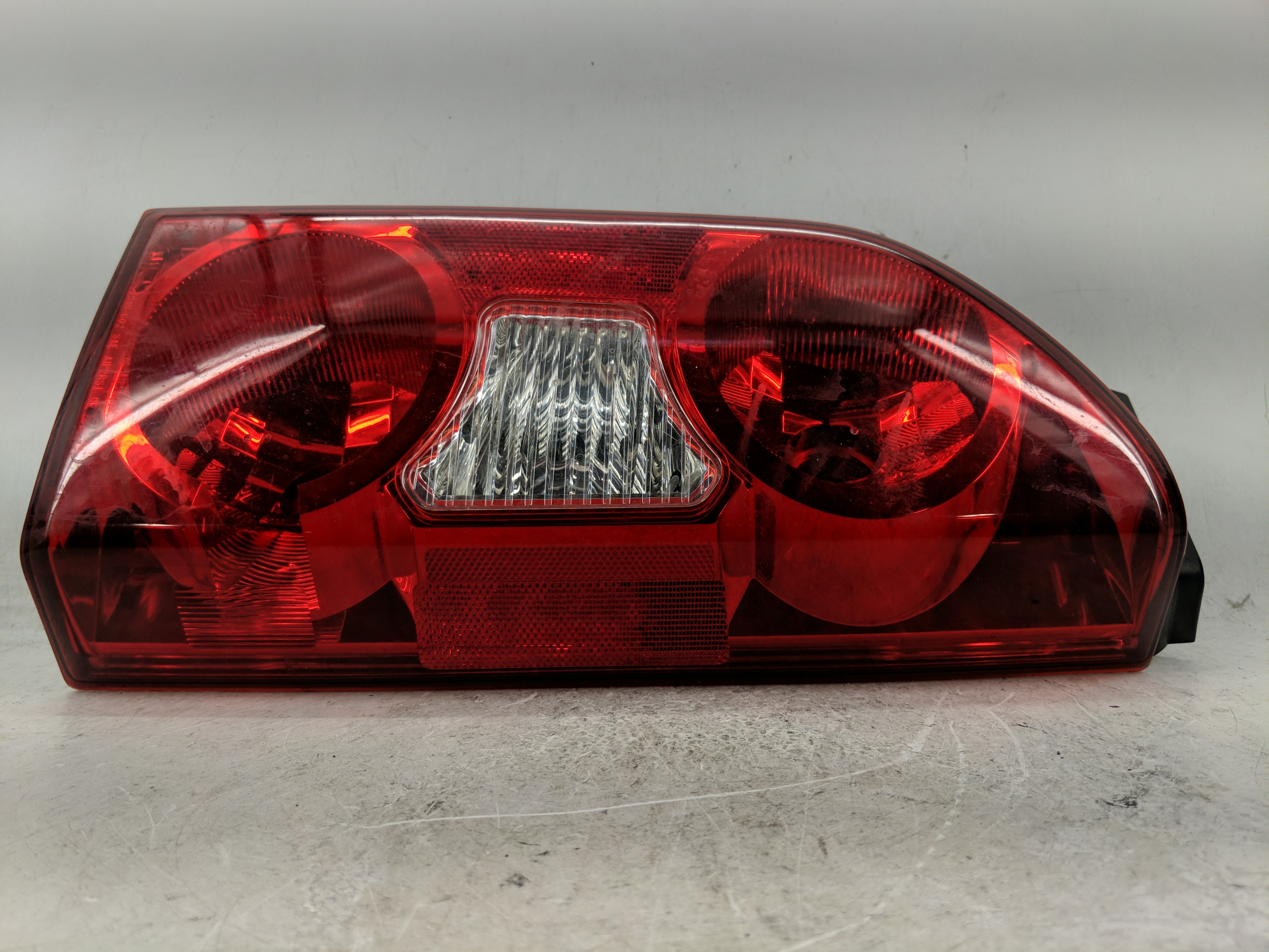 Picture of 2005-2015 Nissan Xterra Passenger Right Side Tail Light Taillight Oem 1229090