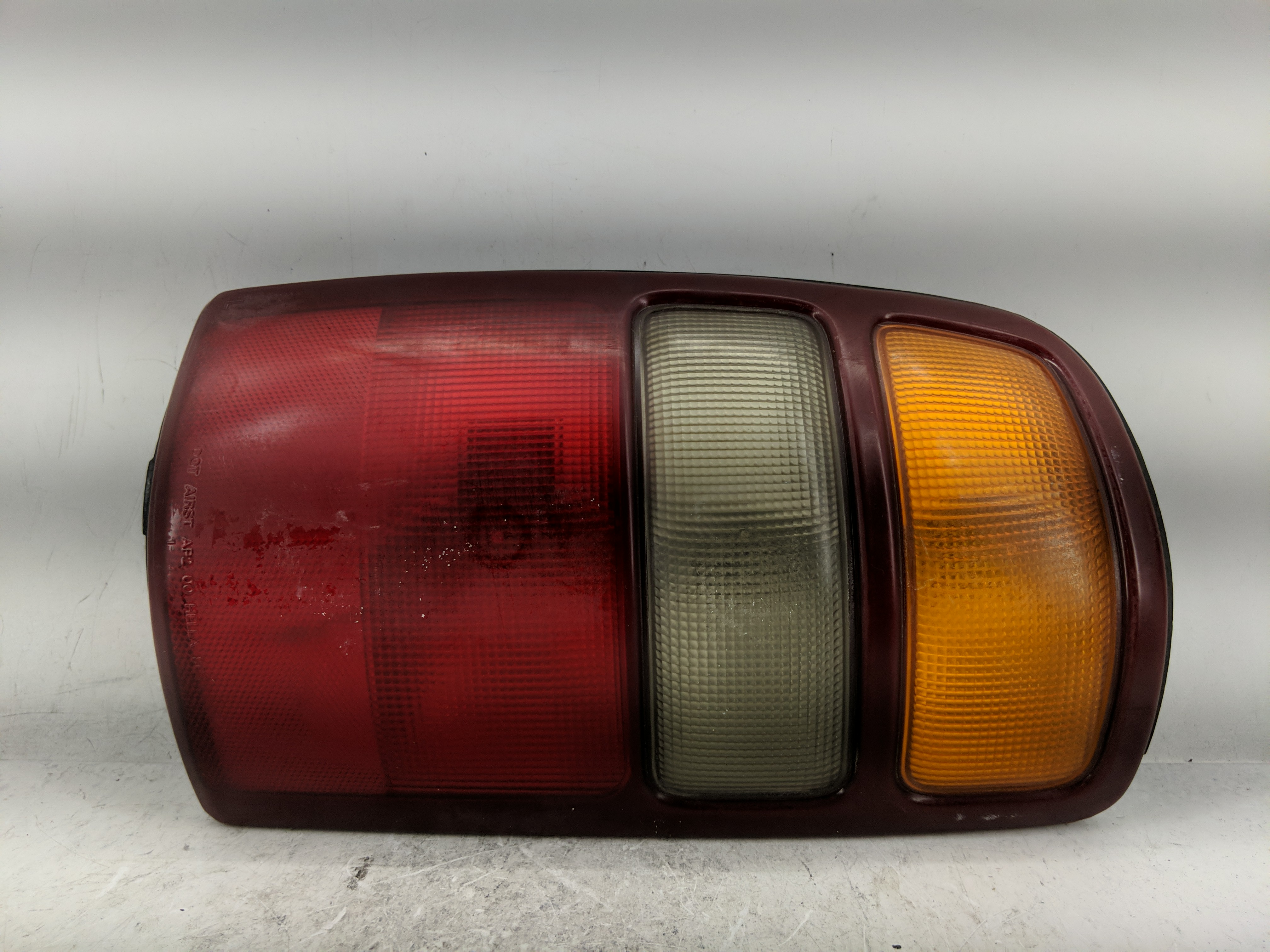 Picture of 2000-2003 Chevrolet Tahoe Driver Left Side Tail Light Taillight Oem 1229091