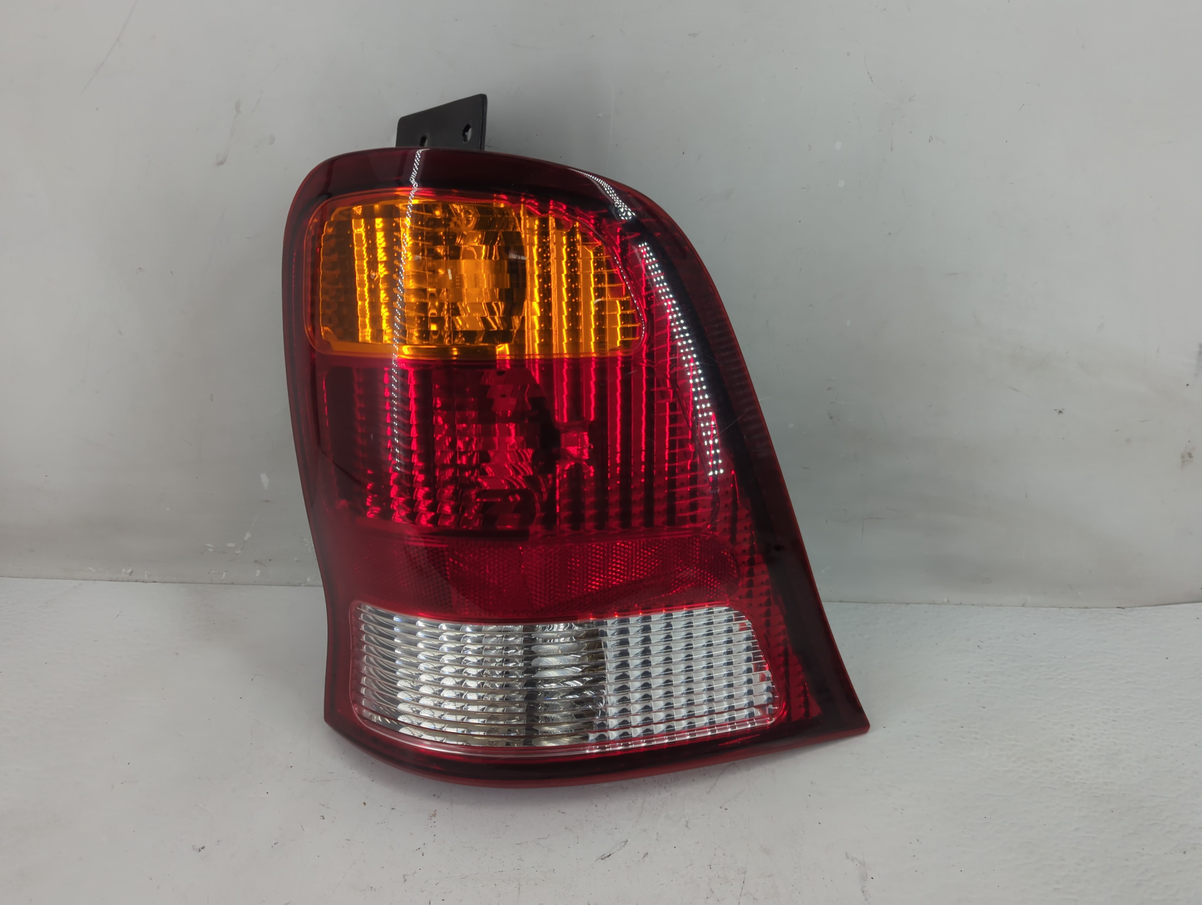 Picture of 1999-2003 Ford Windstar Passenger Right Side Tail Light Taillight Oem 1229105