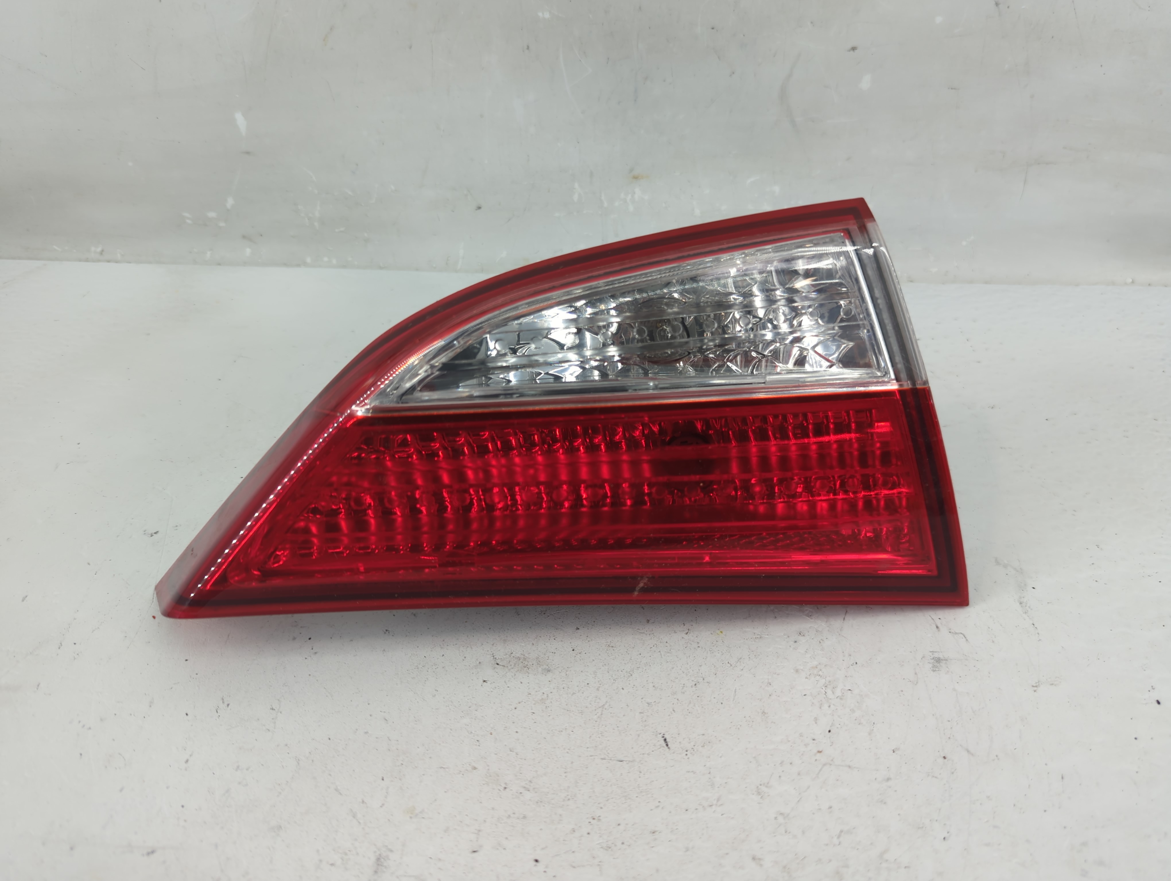 2011-2013 Hyundai Elantra Driver Left Side Tail Light Taillight Oem 1229106 - Oemusedautoparts1.com