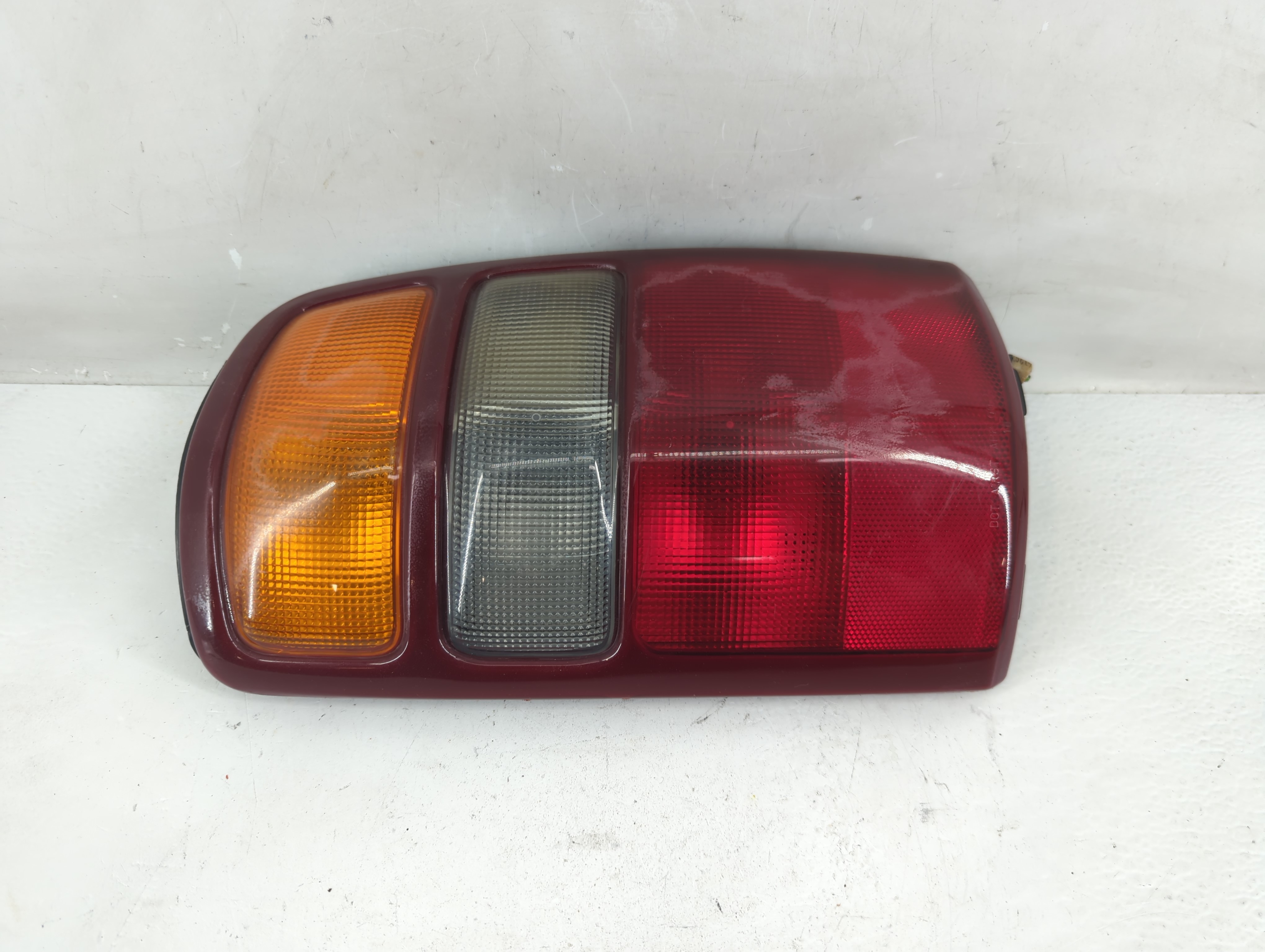 Picture of 2000-2003 Chevrolet Tahoe Passenger Right Side Tail Light Taillight Oem 1229109