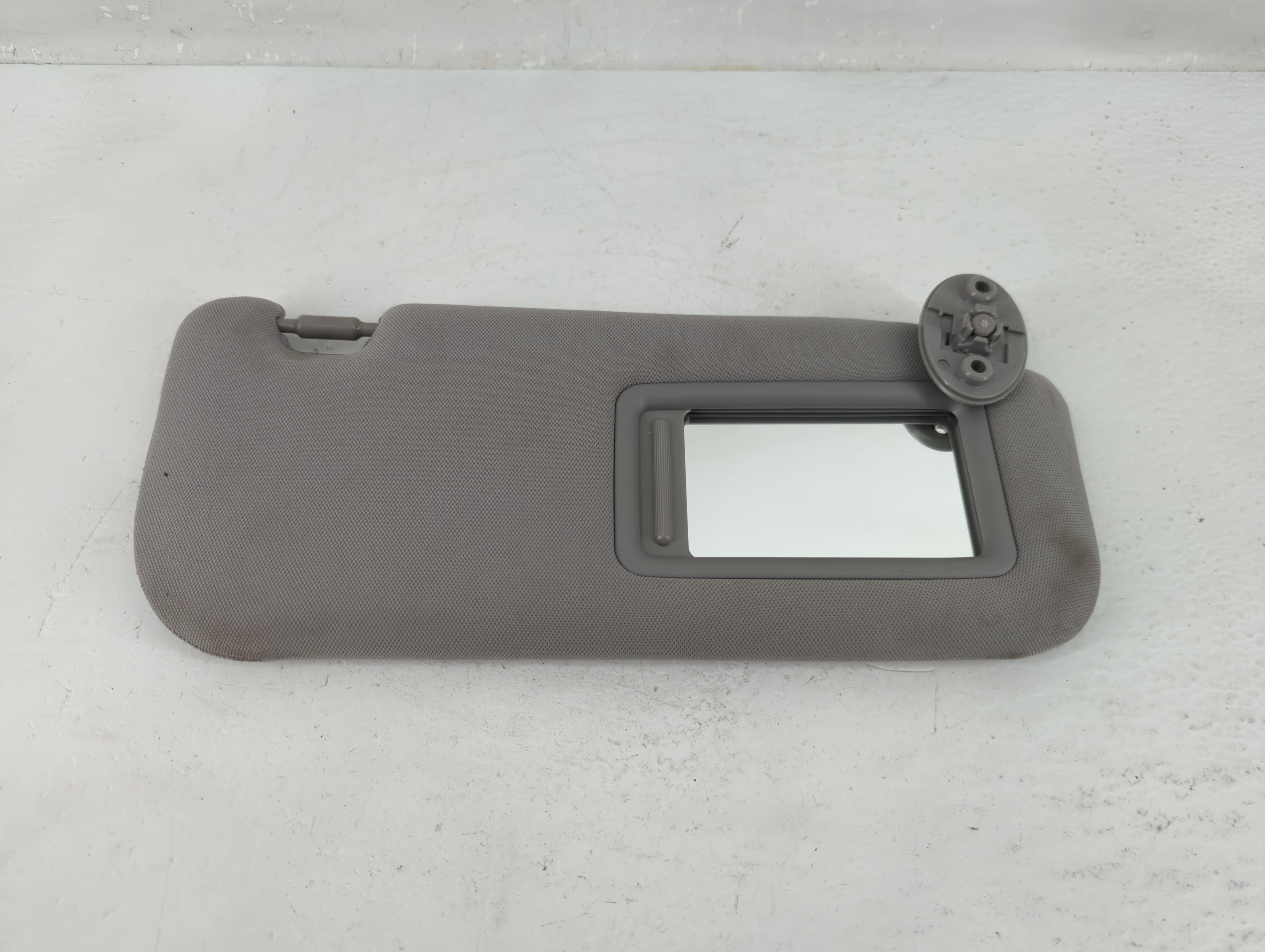 2018-2022 Toyota Camry Passenger Sun Visor Mirror Right Sunvisor Grey 1229122 - Oemusedautoparts1.com