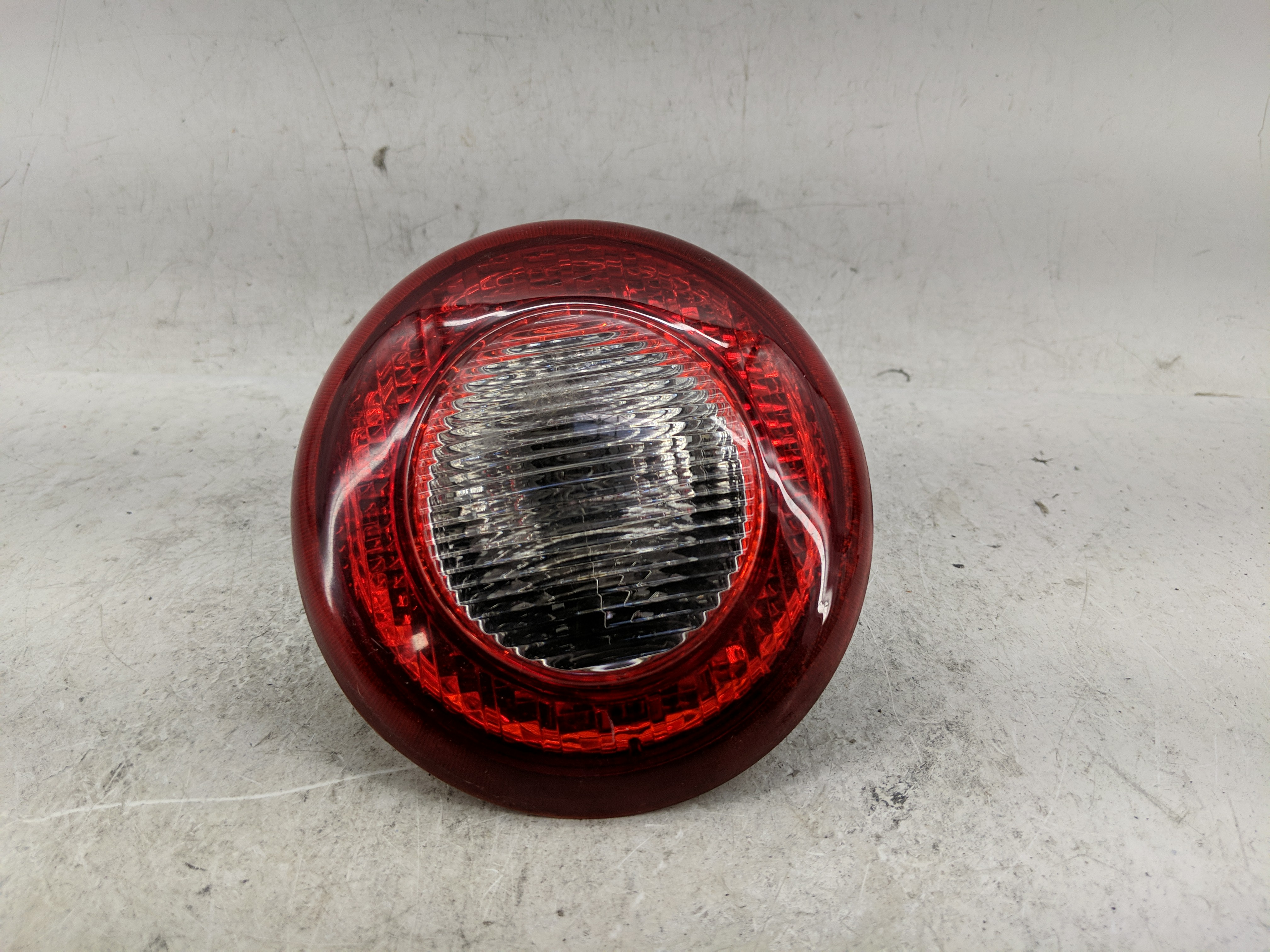 Picture of 2006-2011 Chevrolet Hhr Passenger Right Side Tail Light Taillight Oem 1229124