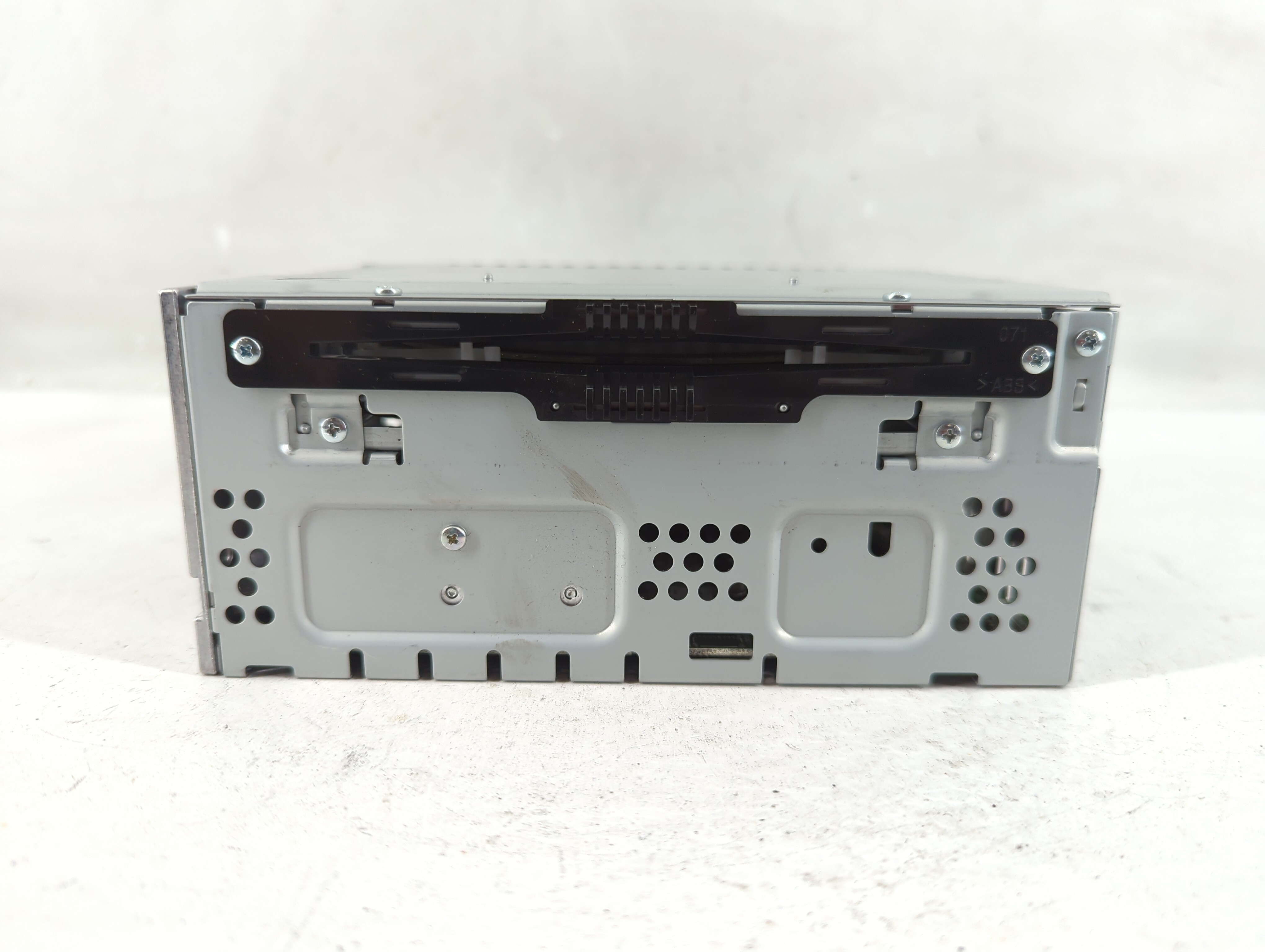 2016-2016 Ford Fusion Am Fm Cd Player Radio Receiver 1229129 - Oemusedautoparts1.com