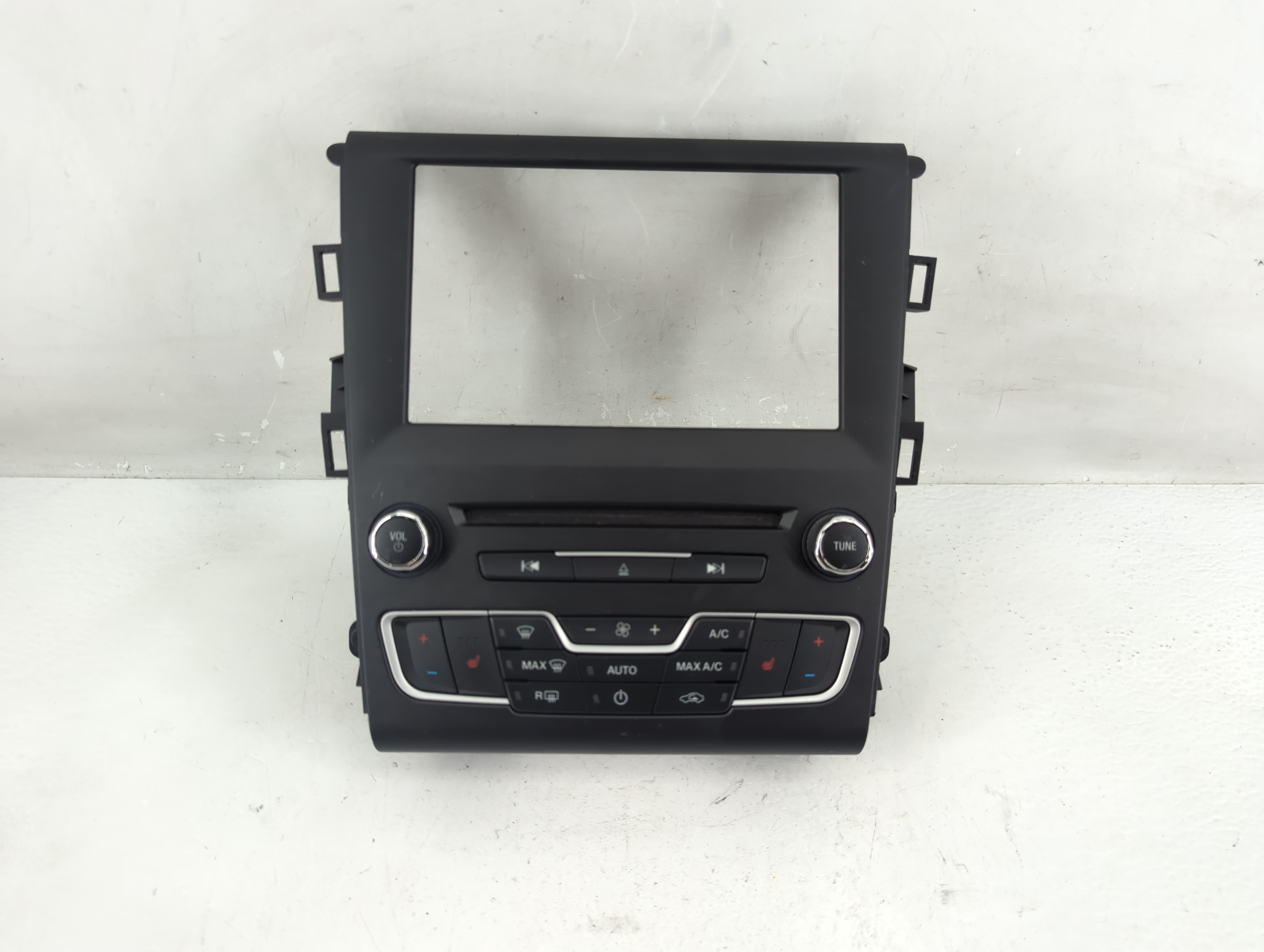 2016-2020 Ford Fusion Am Fm Cd Player Radio Receiver 1229130 - Oemusedautoparts1.com