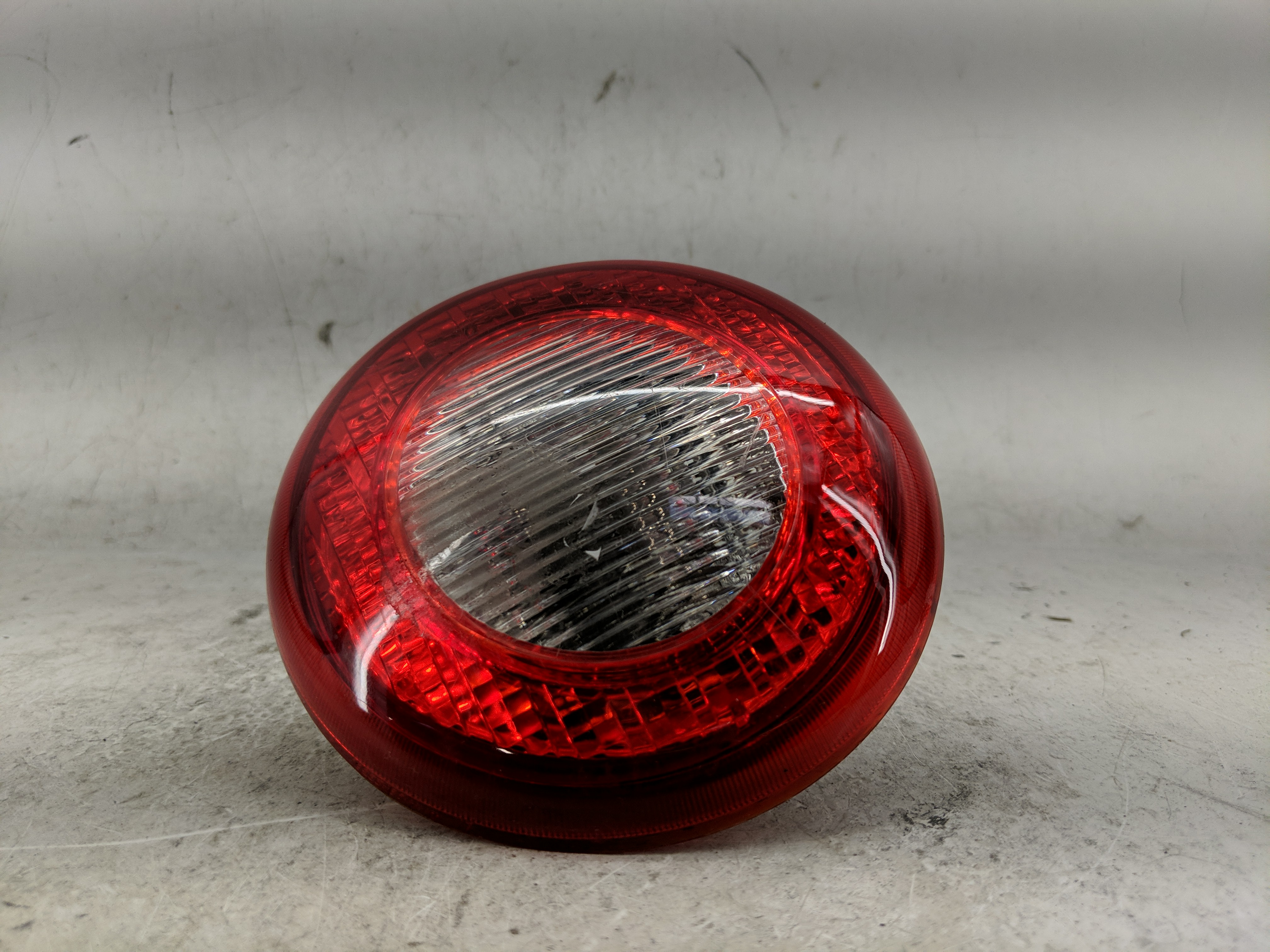 Picture of 2006-2011 Chevrolet Hhr Passenger Right Side Tail Light Taillight Oem 1229140