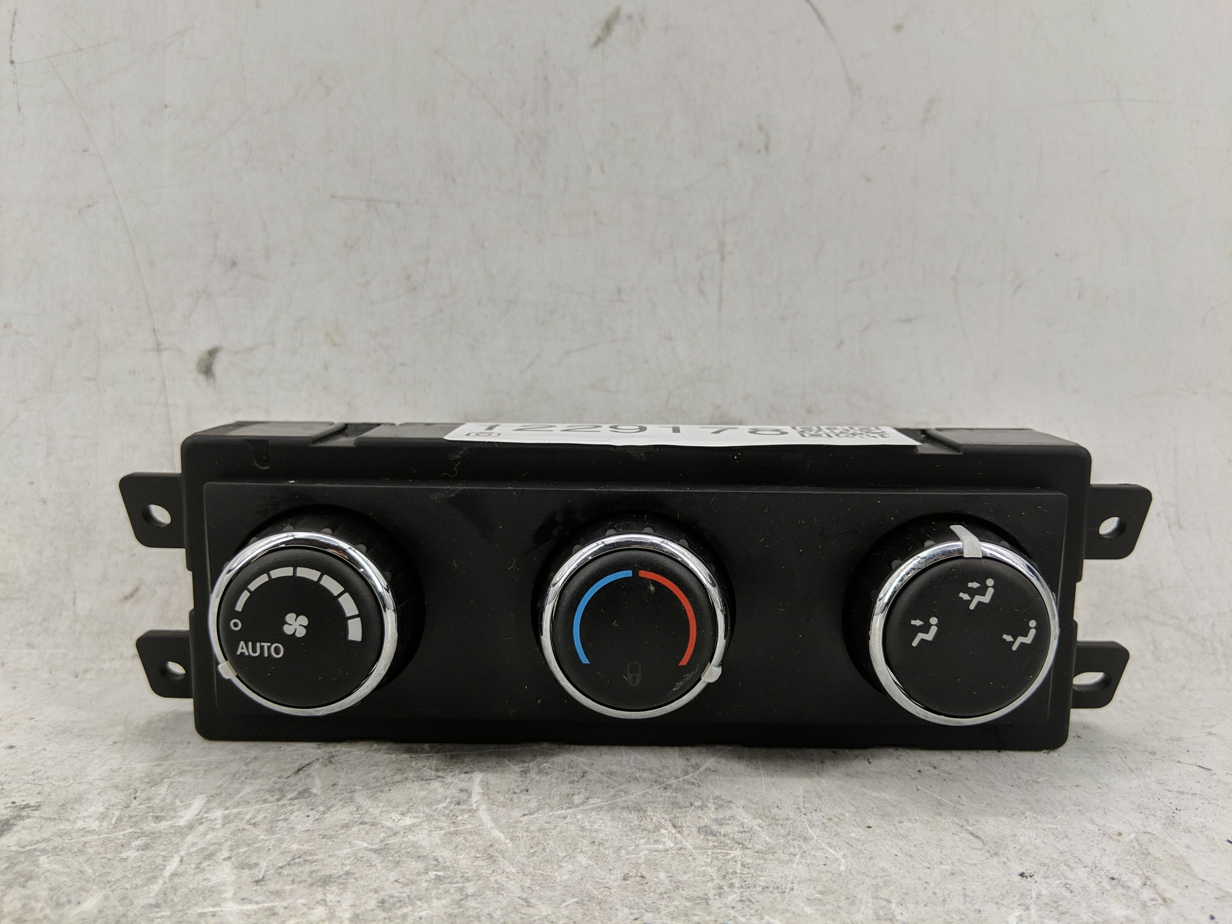Picture of Dodge Caravan Ac Heater Climate Control P55111240ak 1229178