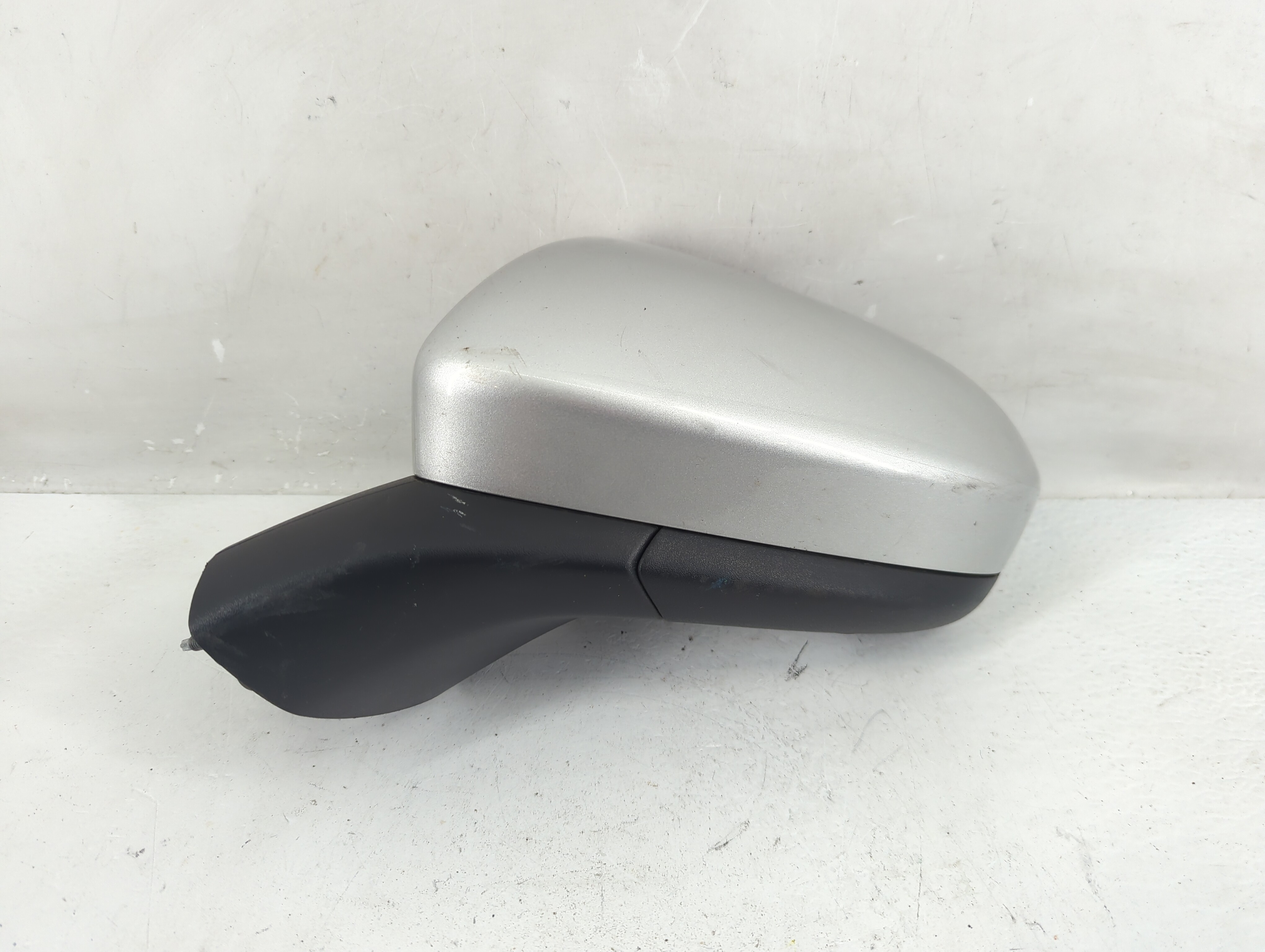 Picture of 2019-2020 Ford Fusion Driver Left Side View Manual Door Mirror Silver 1229194