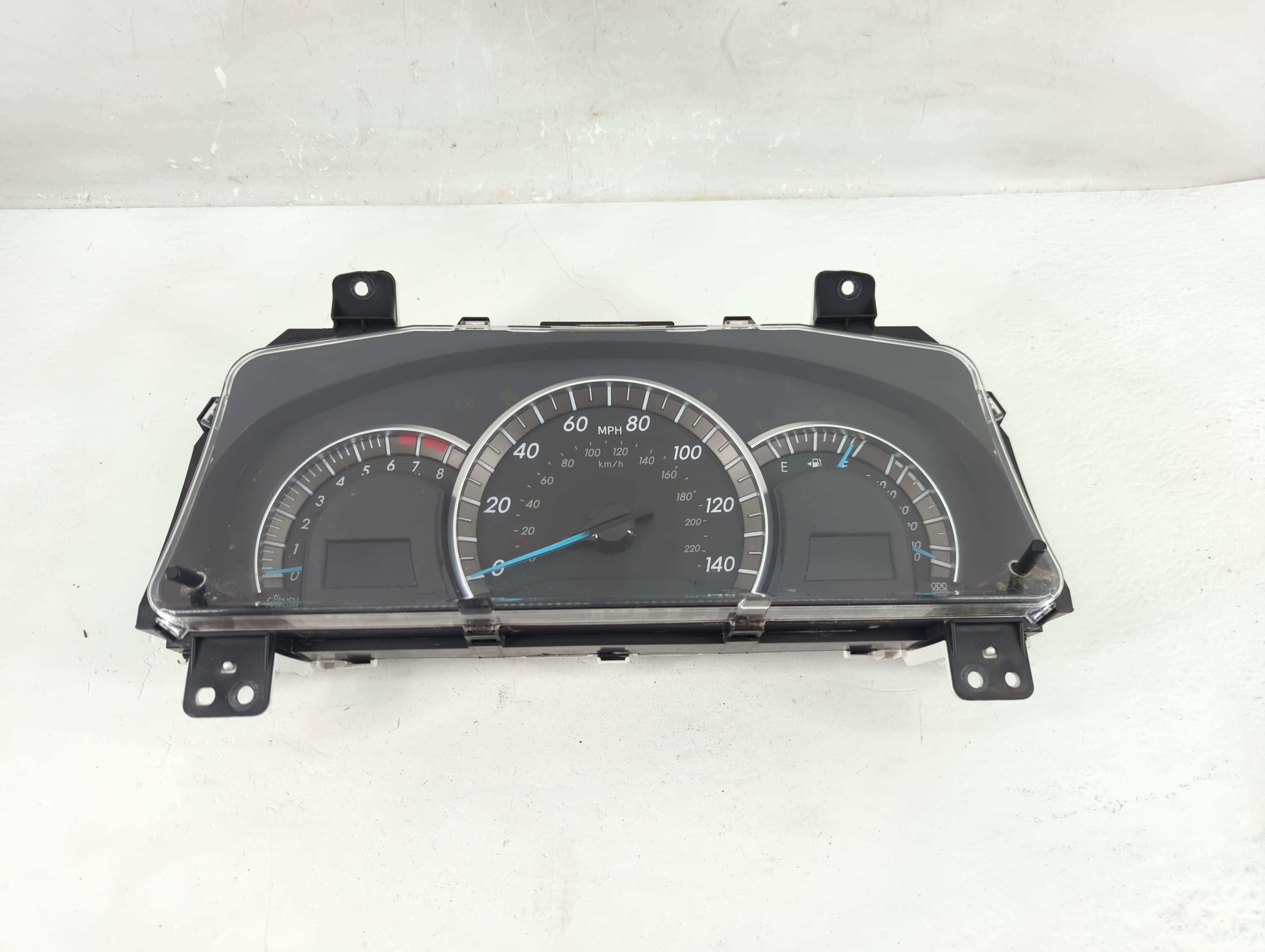 2013-2014 Toyota Camry Speedometer Instrument Cluster Gauges 1229219 - Oemusedautoparts1.com