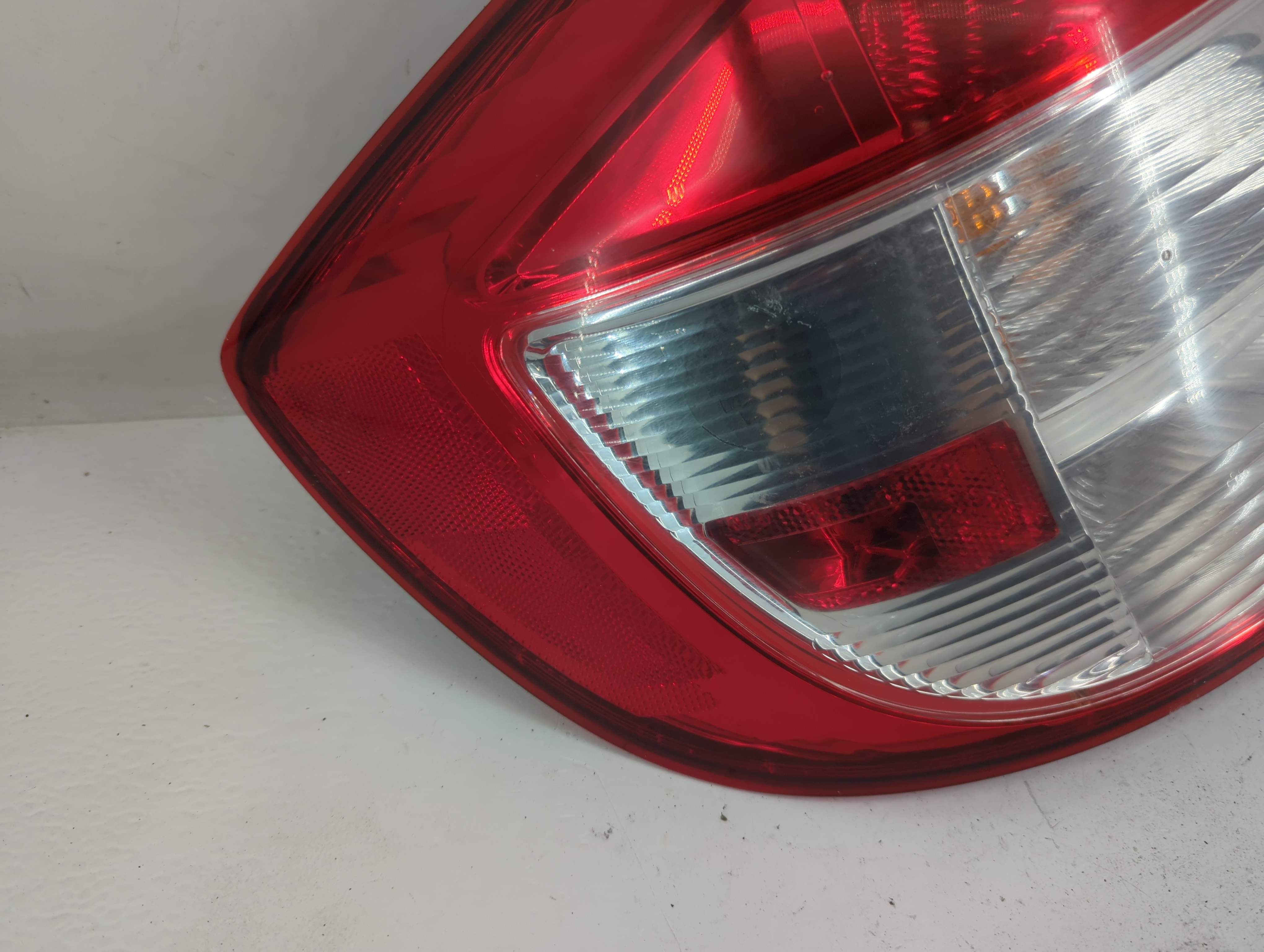 Picture of 2001-2002 Honda Civic Driver Left Side Tail Light Taillight Oem 1229268