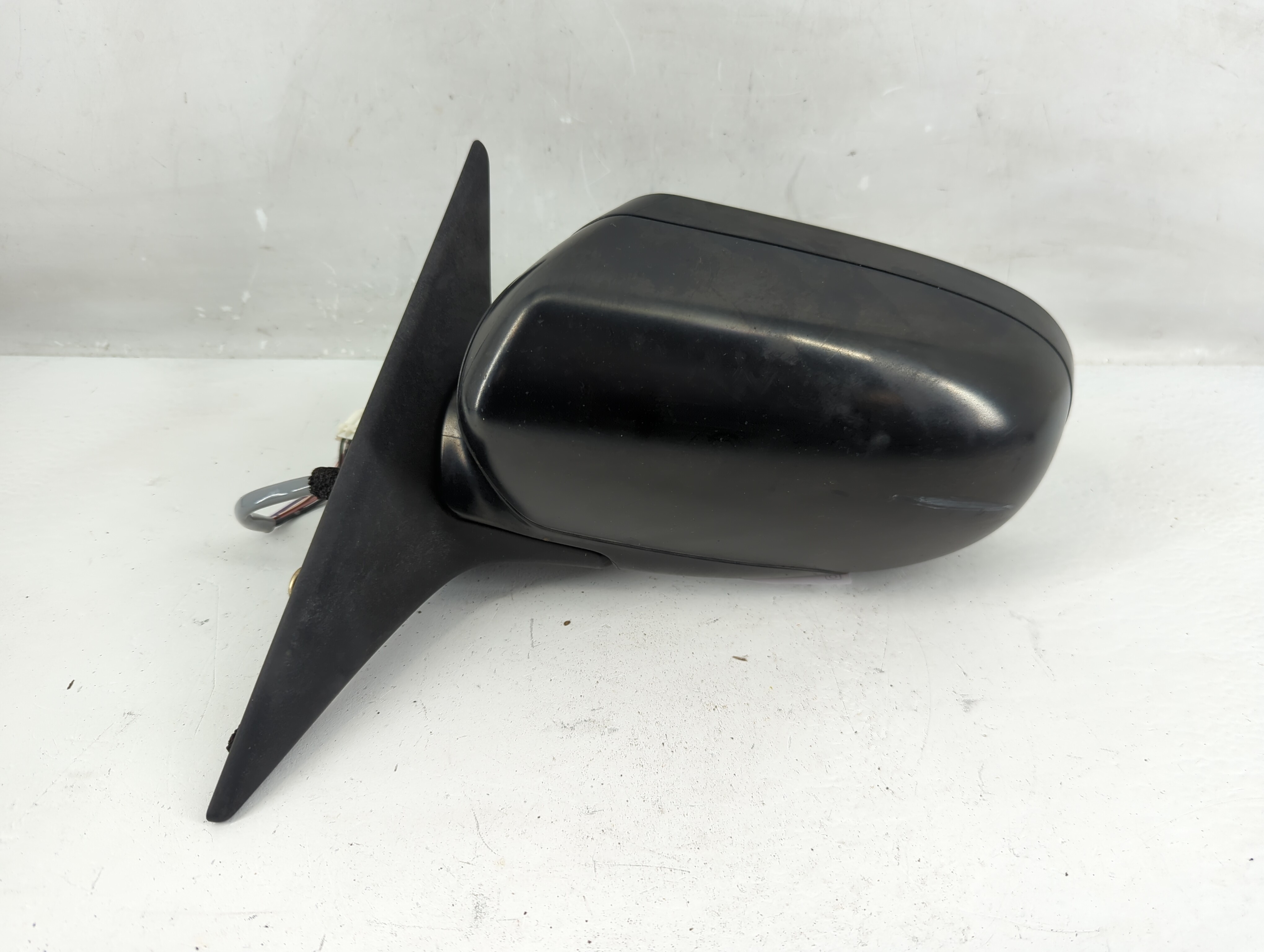 2005-2009 Subaru Legacy Driver Left Side View Power Door Mirror Black 1229274 - Oemusedautoparts1.com