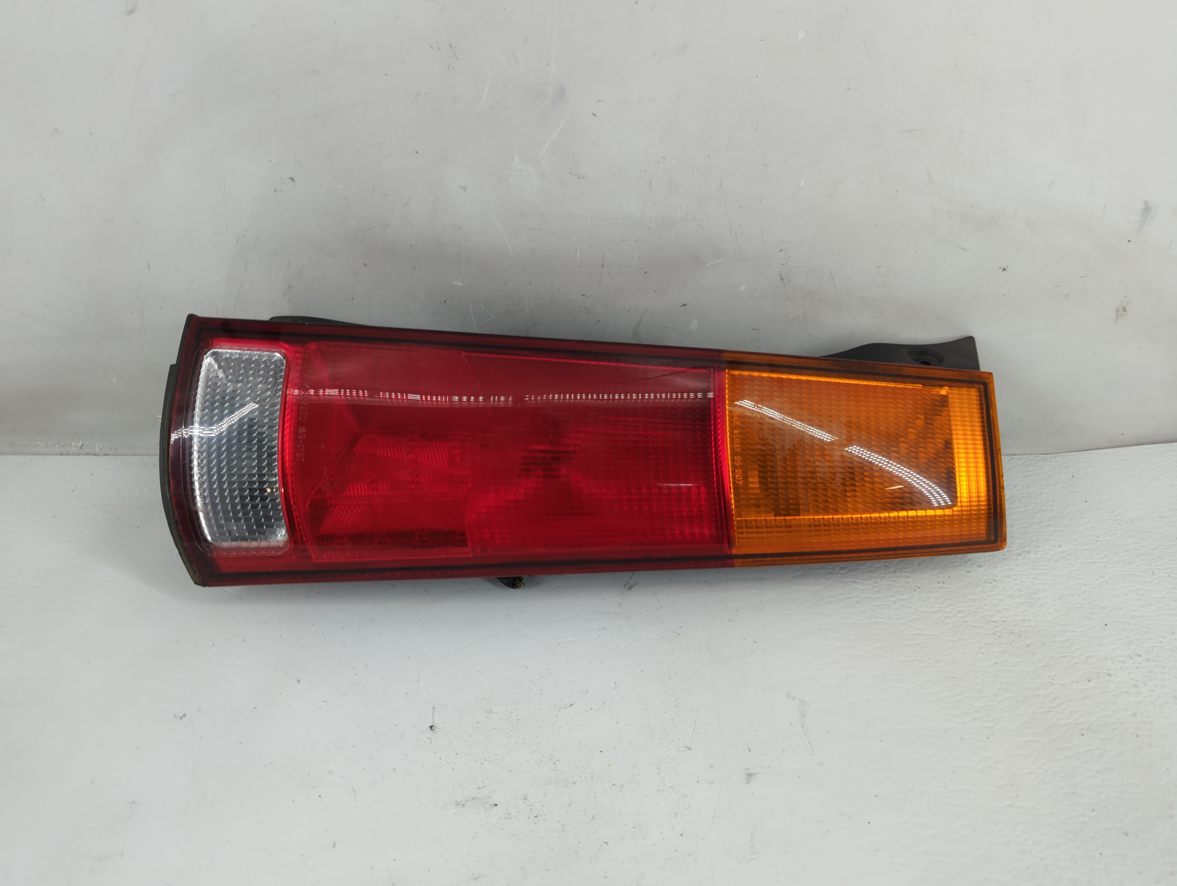 1997-2001 Honda Cr-v Passenger Right Side Tail Light Taillight Oem 1229397 - Oemusedautoparts1.com