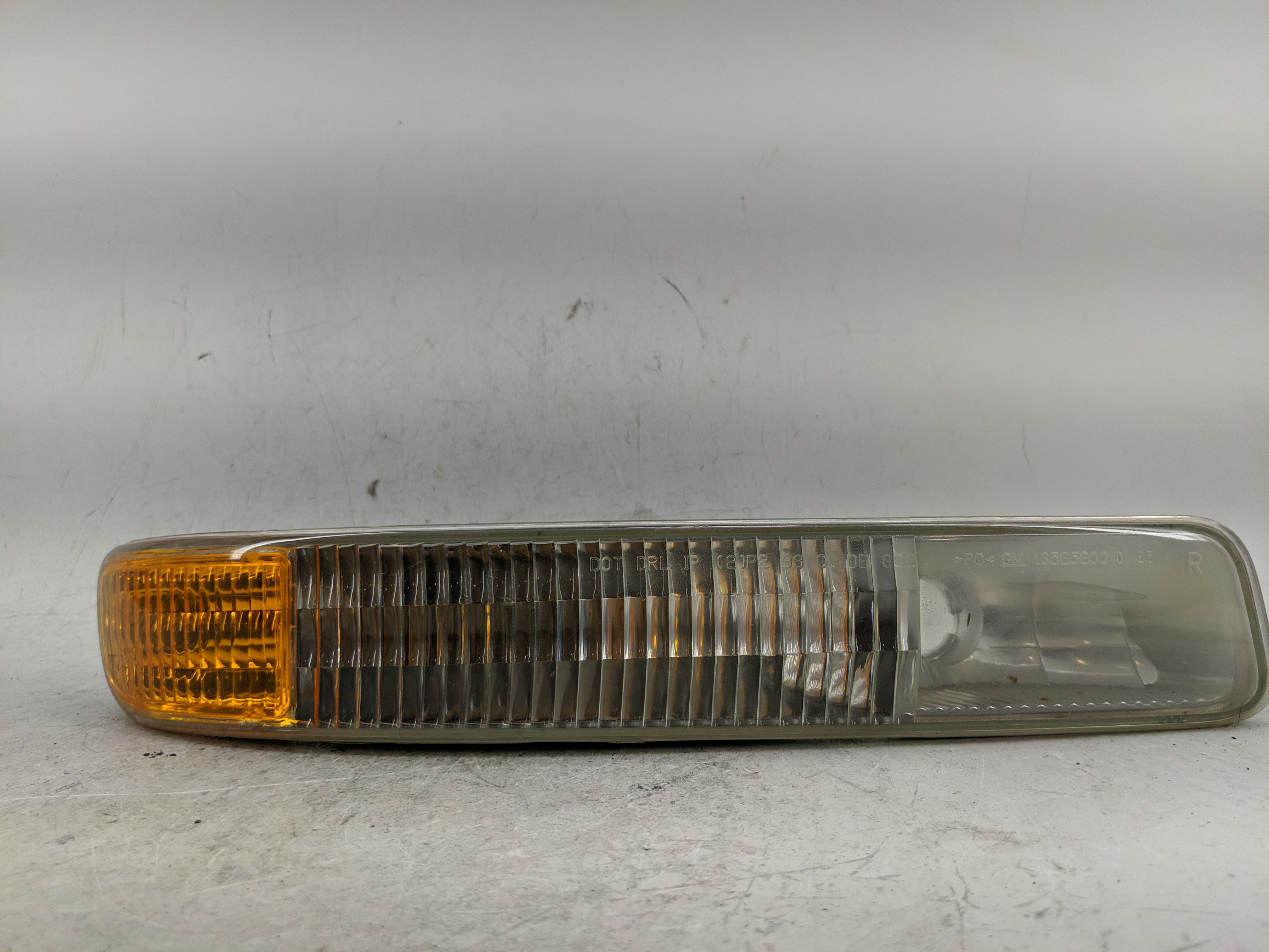 2000-2006 Gmc Yukon Passenger Right Oem Front Light Lamp 1229407 - Oemusedautoparts1.com